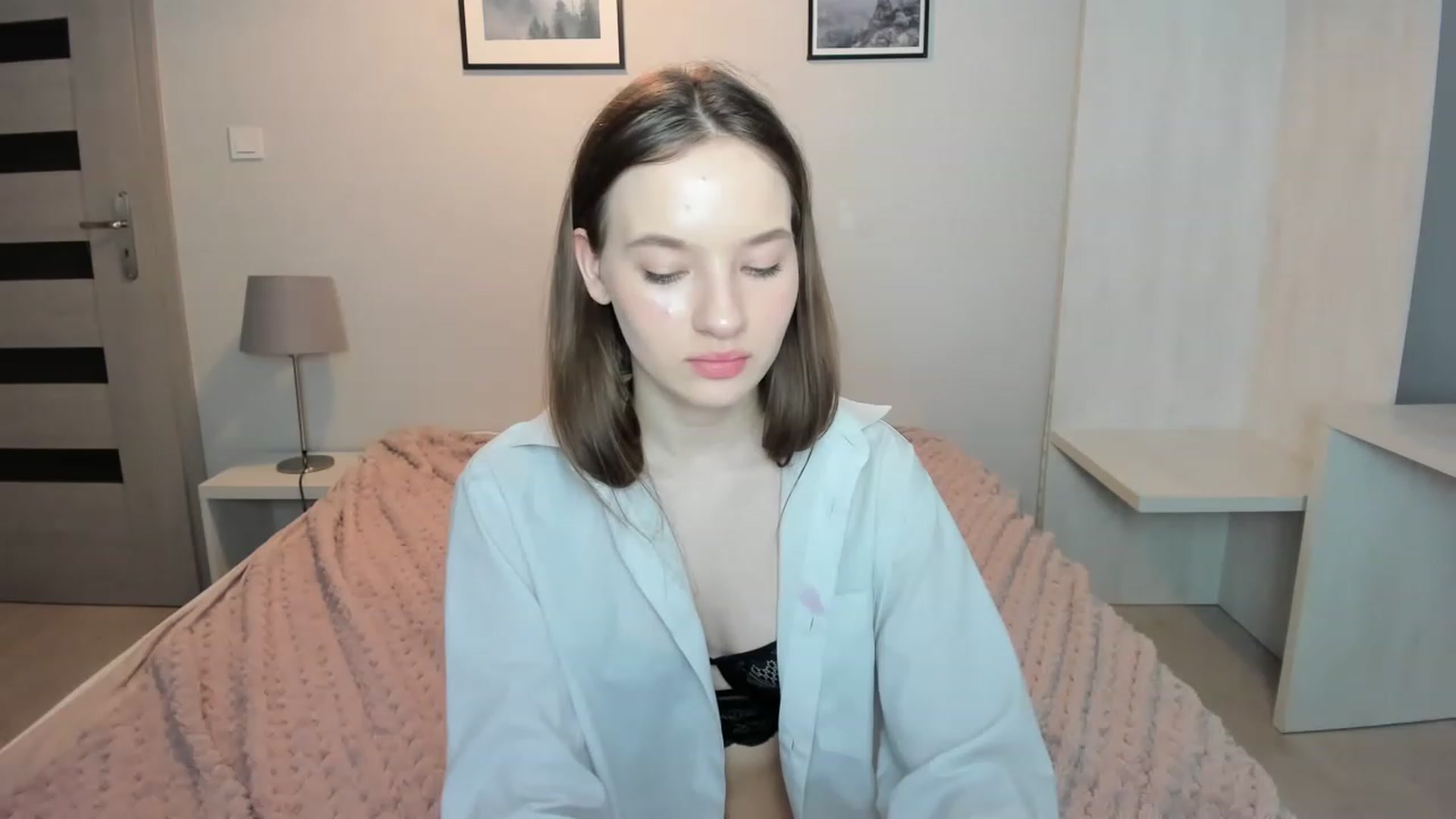 Gallery image thumbnail from Papaya's myfreecams stream on, 04/03/2023, 22:18 image 16 of 20