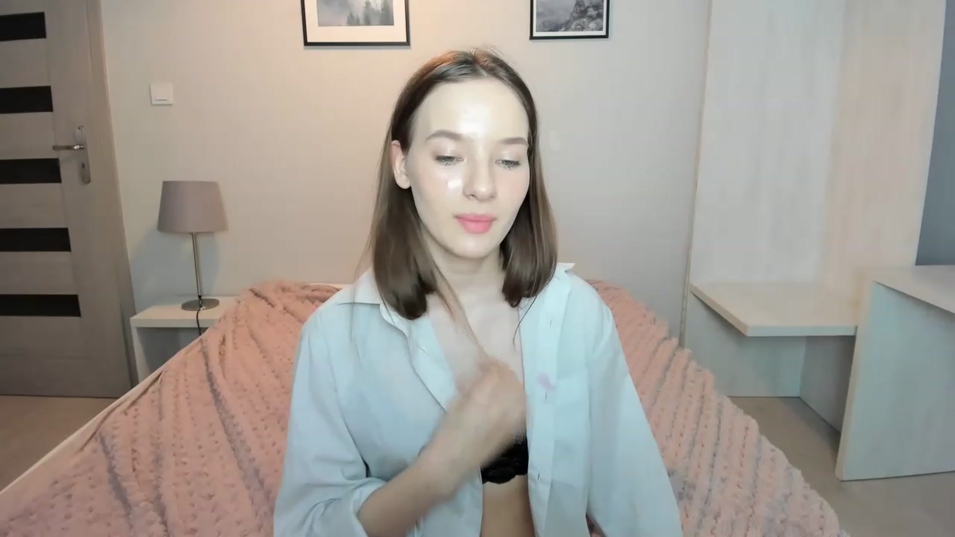 Gallery image thumbnail from Papaya's myfreecams stream on, 04/03/2023, 22:18 image 19 of 20