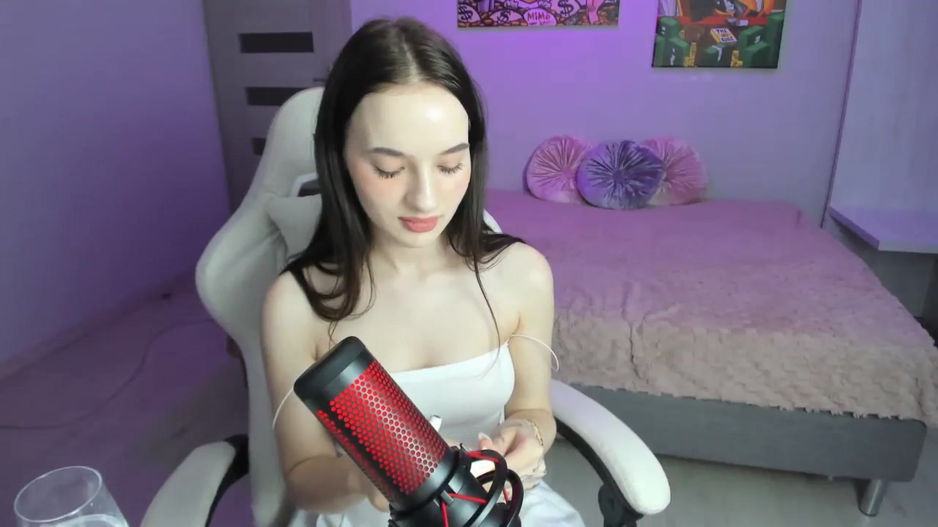 Gallery image thumbnail from Papaya's myfreecams stream on, 08/17/2023, 17:11 image 8 of 20