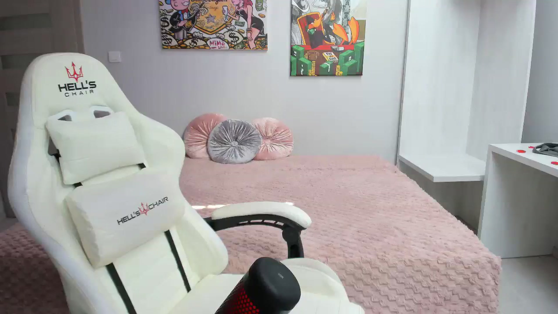 Gallery image thumbnail from Papaya's myfreecams stream on, 08/19/2023, 12:47 image 19 of 20