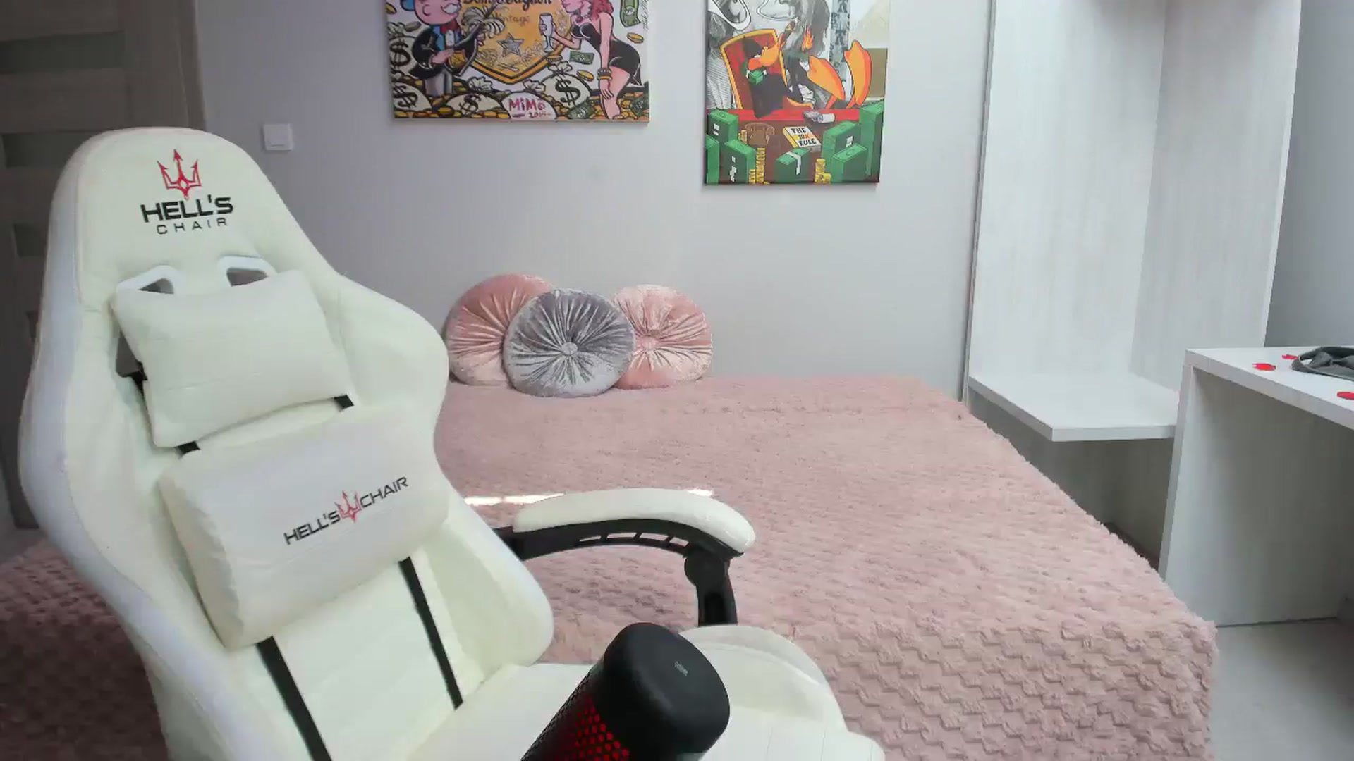 Gallery image thumbnail from Papaya's myfreecams stream on, 08/19/2023, 12:47 image 20 of 20
