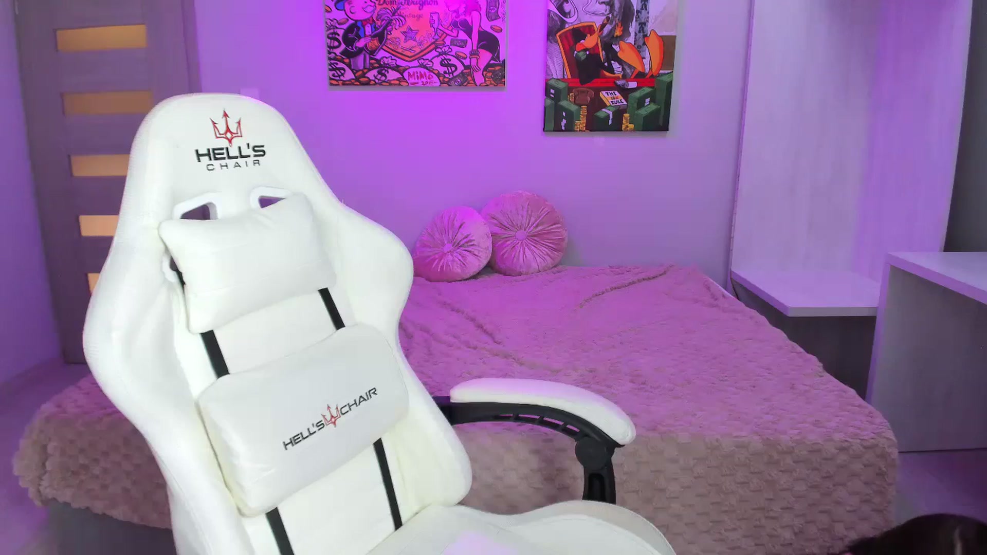 Gallery image thumbnail from Papaya's myfreecams stream on, 09/02/2023, 17:07 image 19 of 20