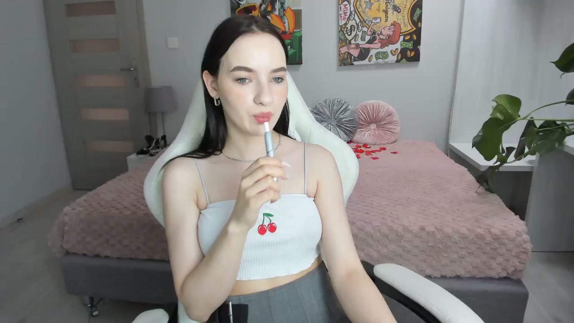 Gallery image thumbnail from Papaya's myfreecams stream on, 09/30/2023, 13:08 image 17 of 20