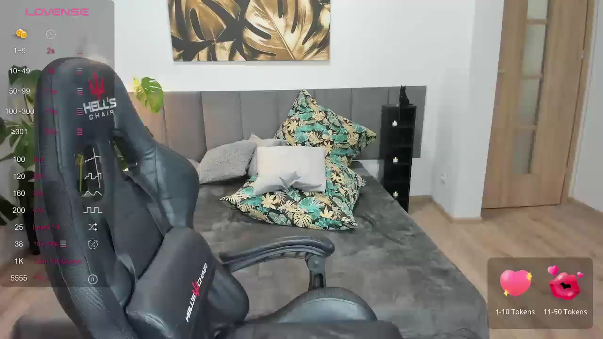 Gallery image thumbnail from Papaya's myfreecams stream on, 10/18/2023, 15:50 image 1 of 20