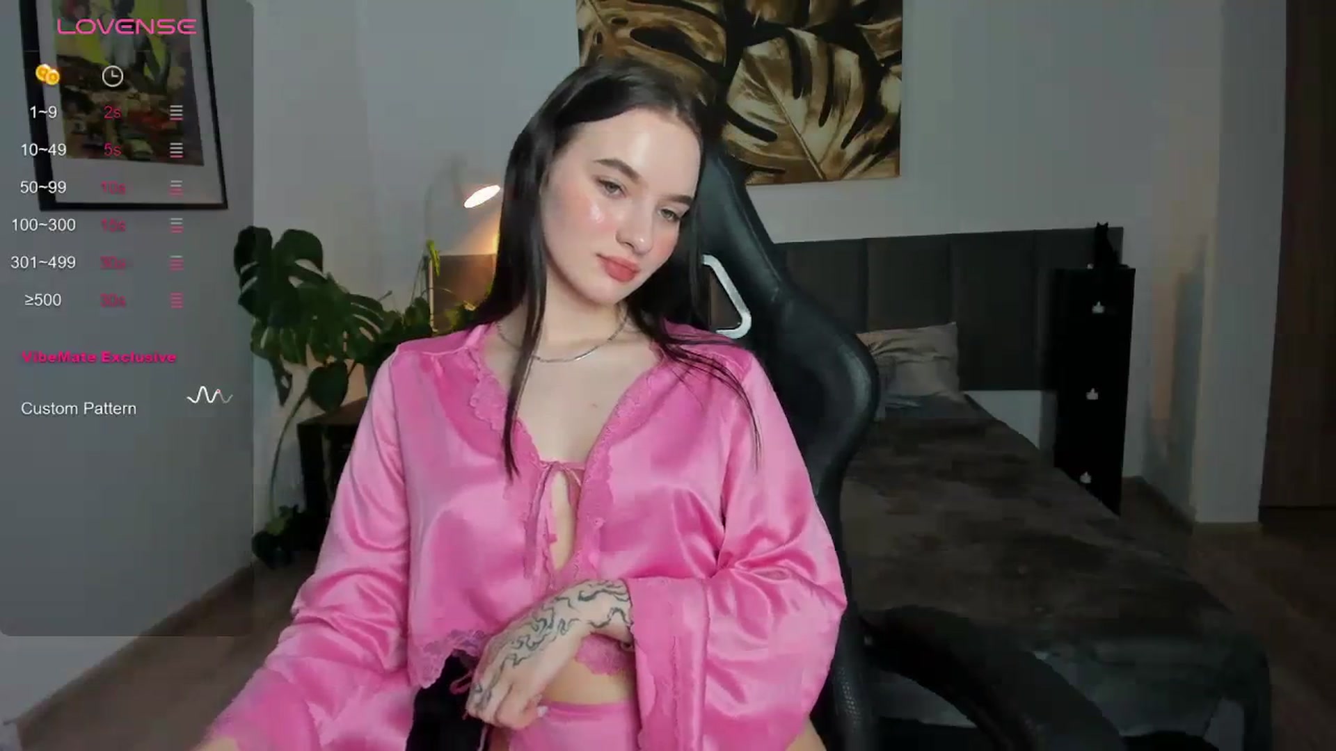 Gallery image thumbnail from Papaya's myfreecams stream on, 10/31/2023, 13:52 image 19 of 20
