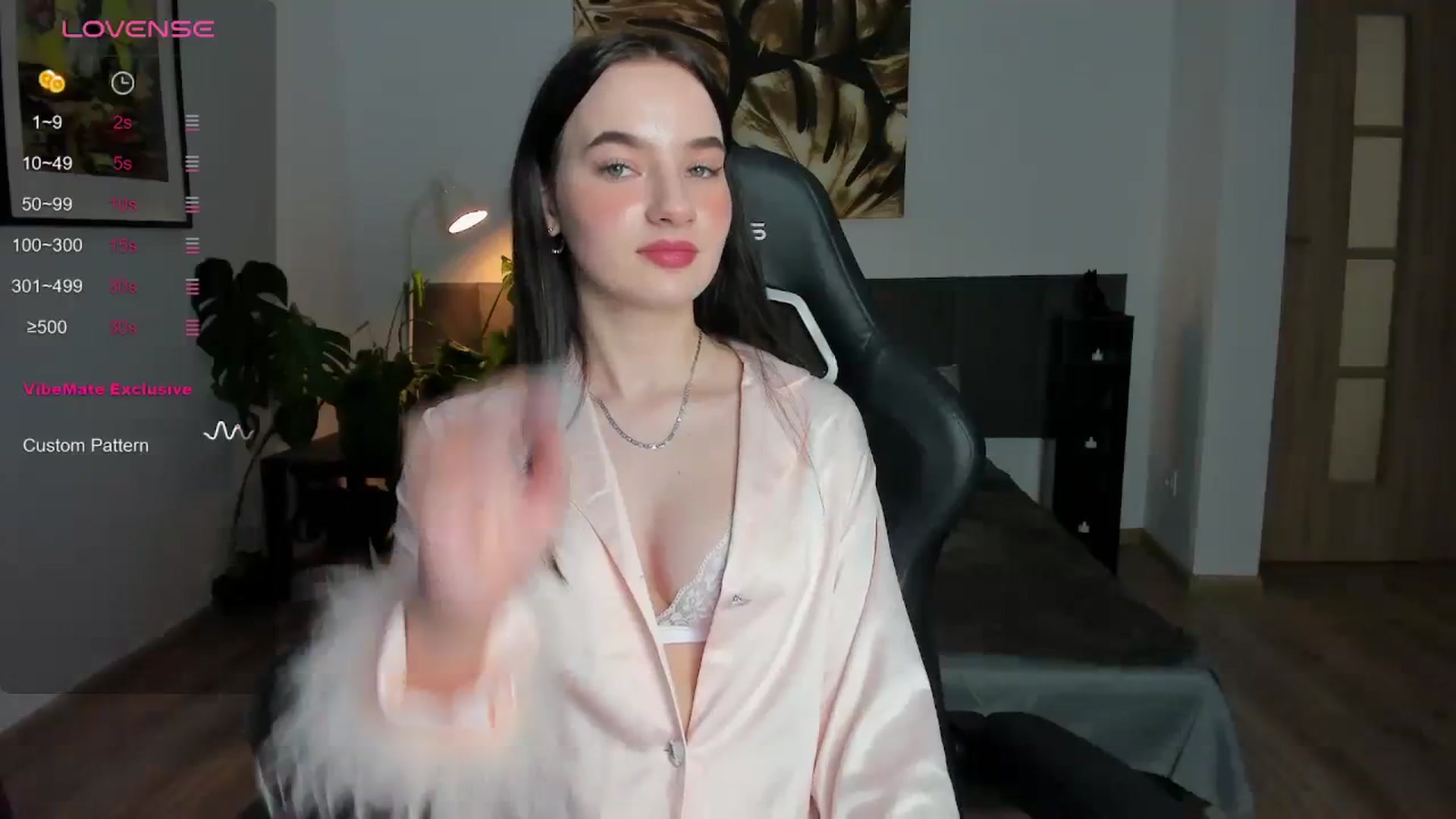 Gallery image thumbnail from Papaya's myfreecams stream on, 11/04/2023, 17:35 image 6 of 20