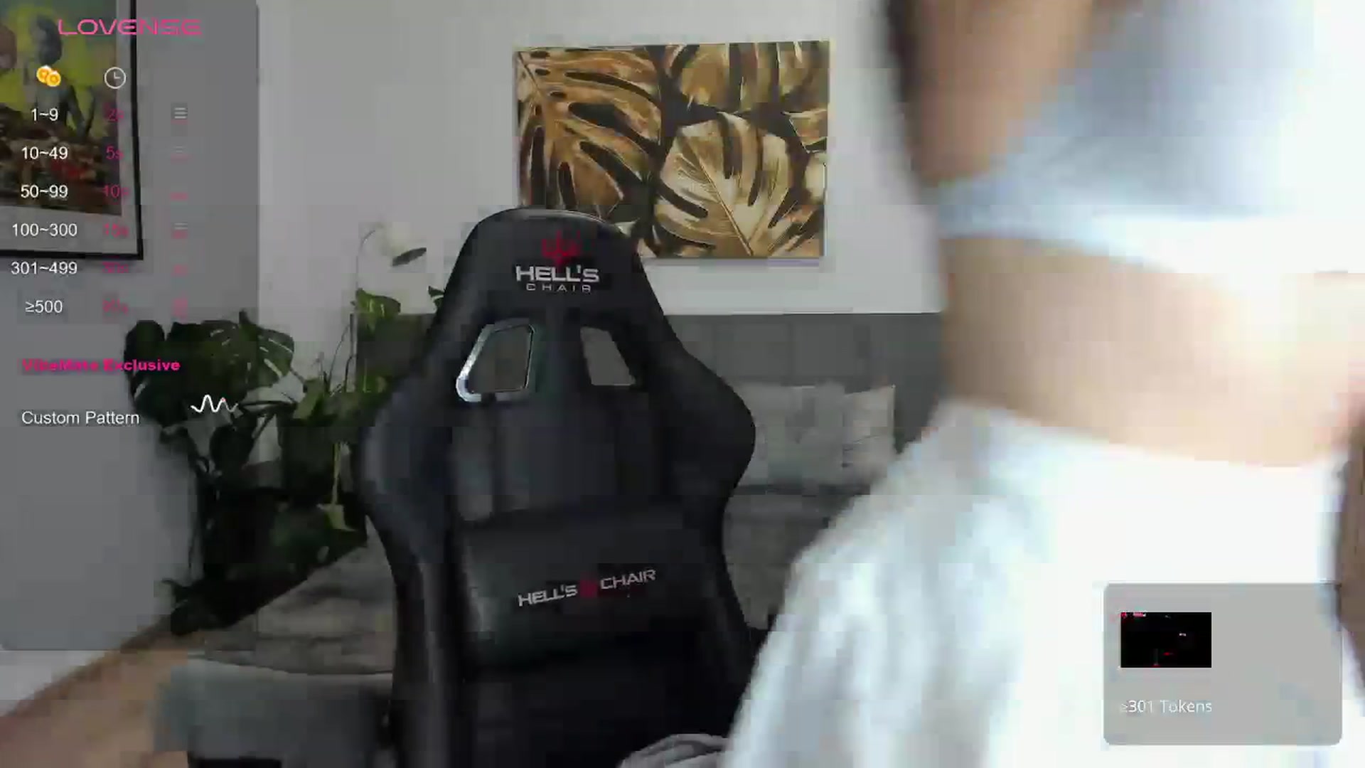 Gallery image thumbnail from Papaya's myfreecams stream on, 12/10/2023, 13:43 image 3 of 20