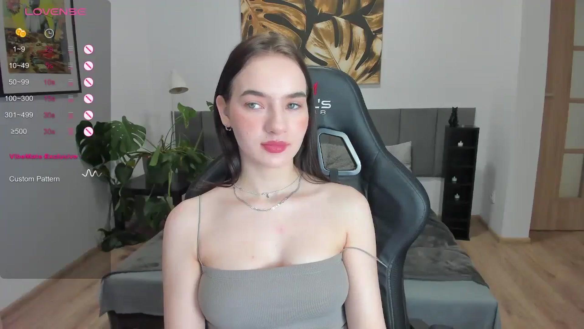 Gallery image thumbnail from Papaya's myfreecams stream on, 12/15/2023, 13:38 image 18 of 20