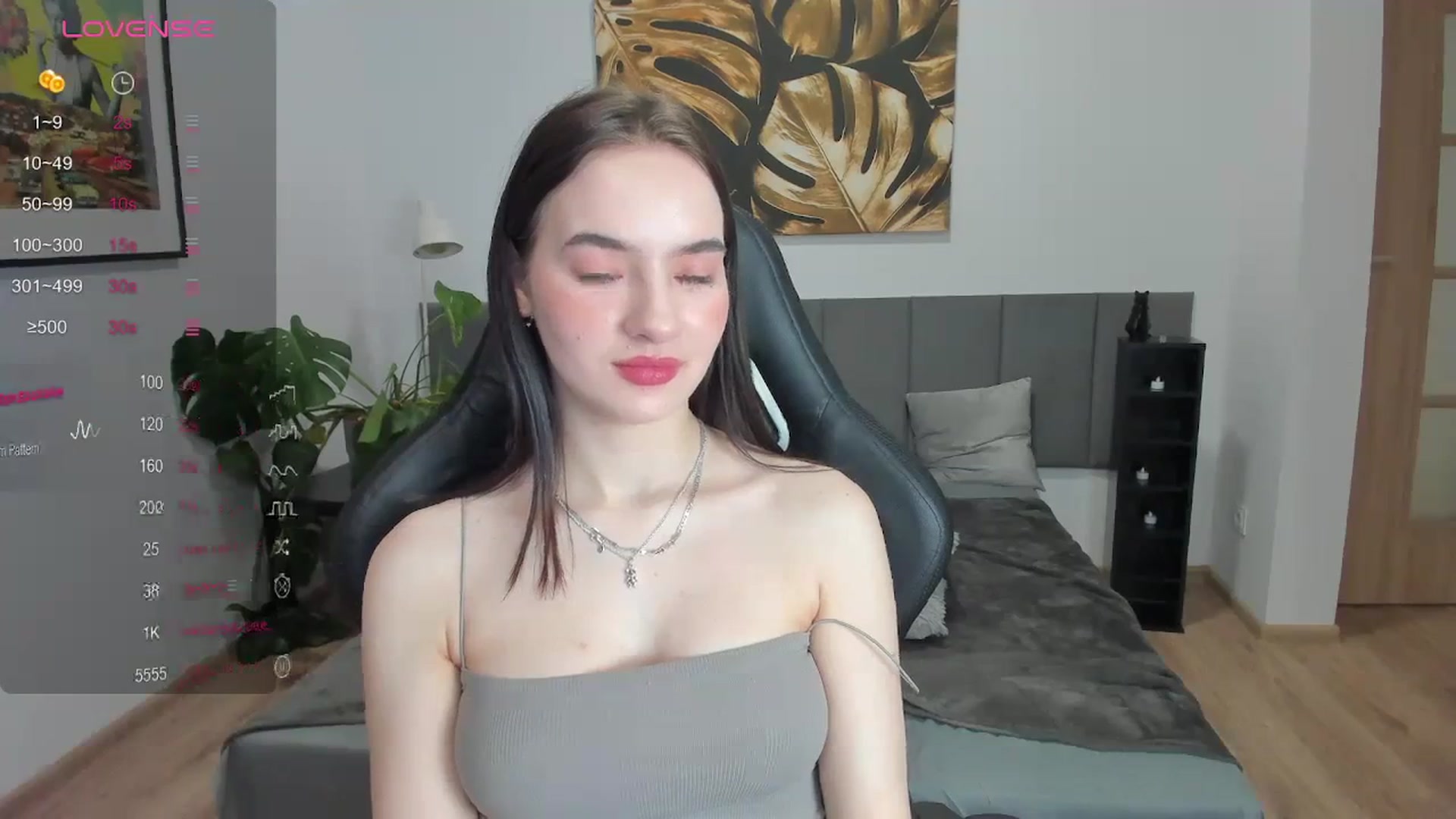 Gallery image thumbnail from Papaya's myfreecams stream on, 12/15/2023, 14:39 image 14 of 20
