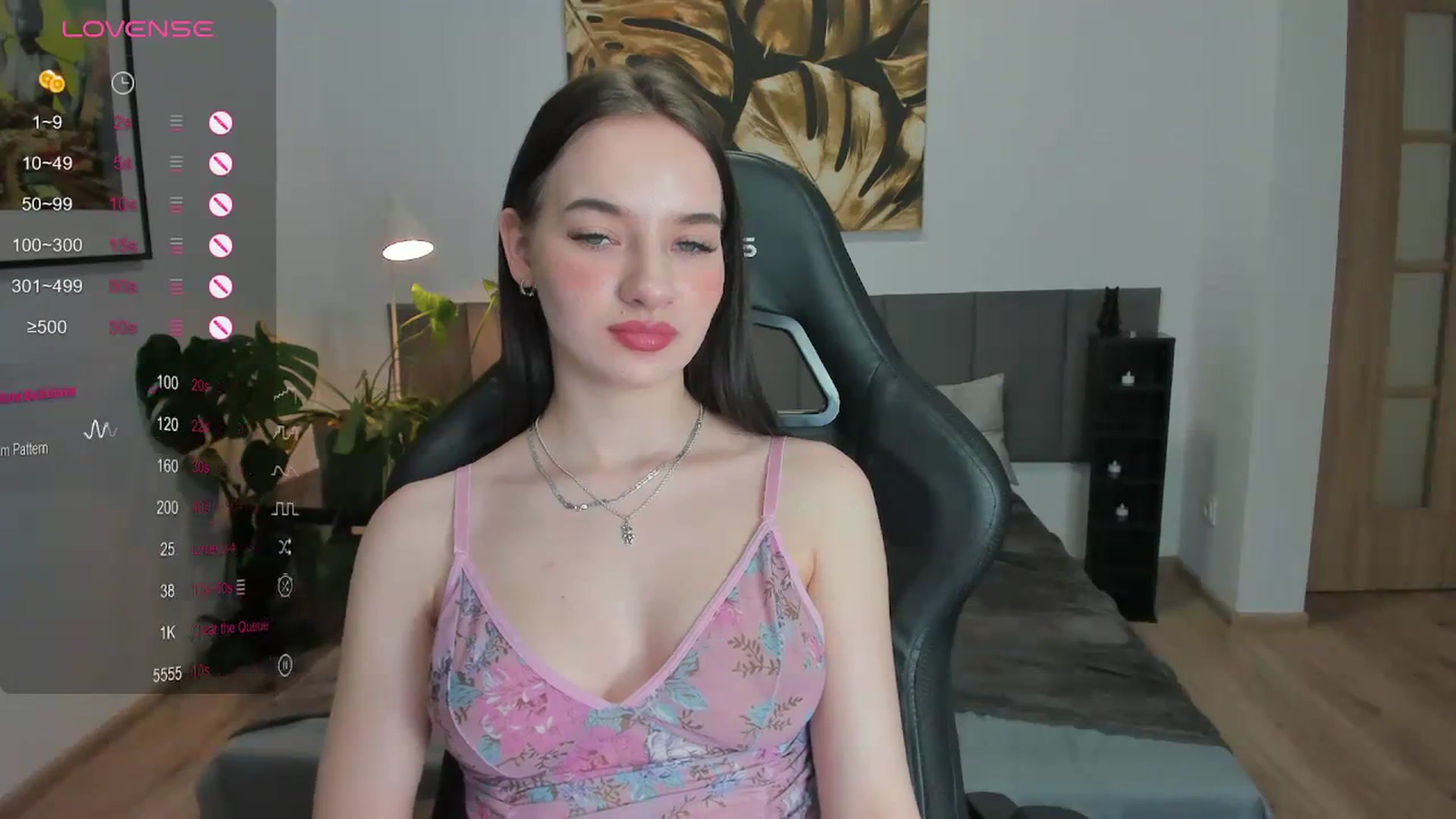Gallery image thumbnail from Papaya's myfreecams stream on, 12/17/2023, 18:43 image 19 of 20
