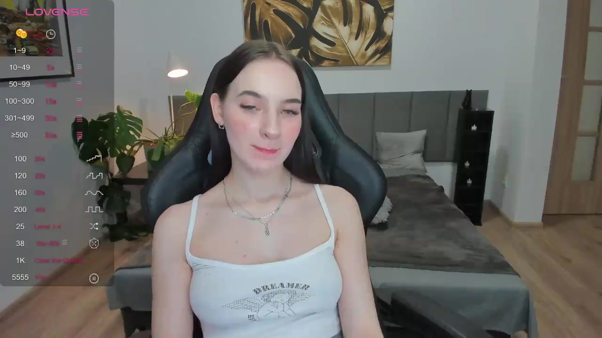 Gallery image thumbnail from Papaya's myfreecams stream on, 12/20/2023, 17:29 image 17 of 20