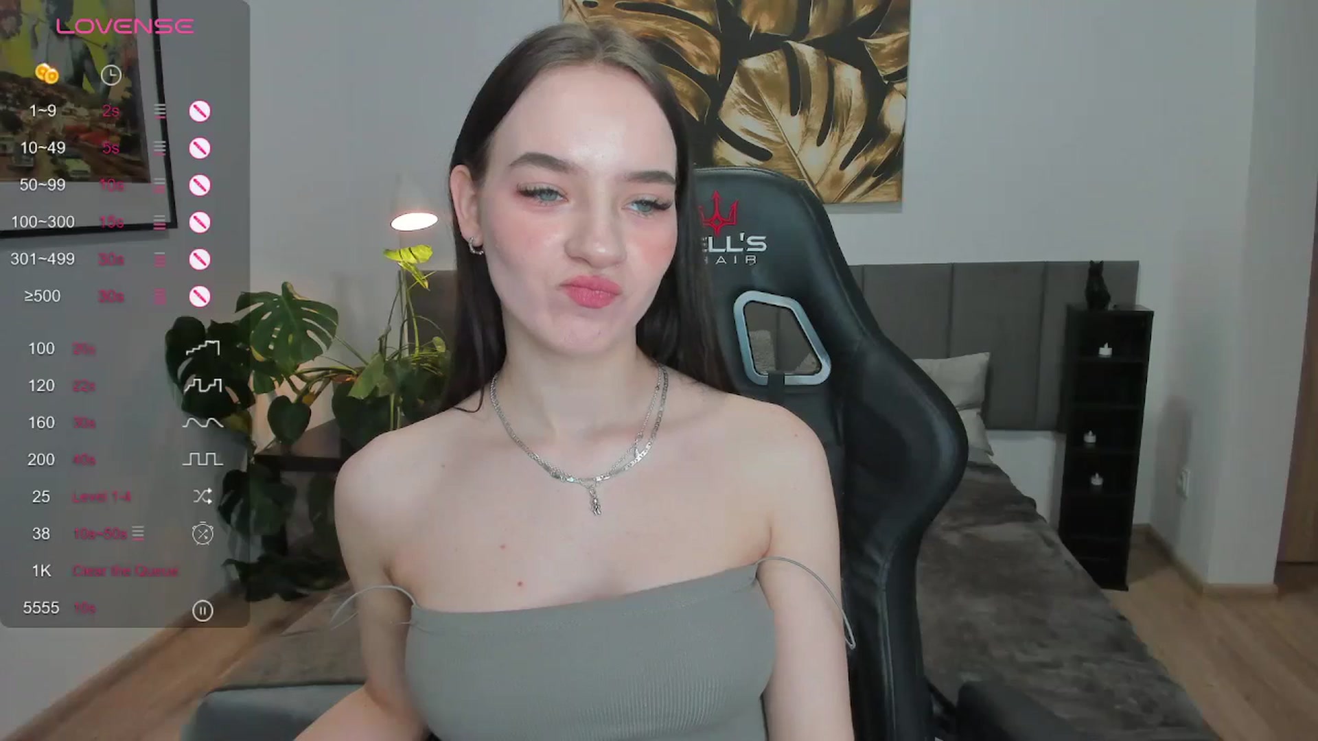 Gallery image thumbnail from Papaya's myfreecams stream on, 12/21/2023, 19:42 image 6 of 20