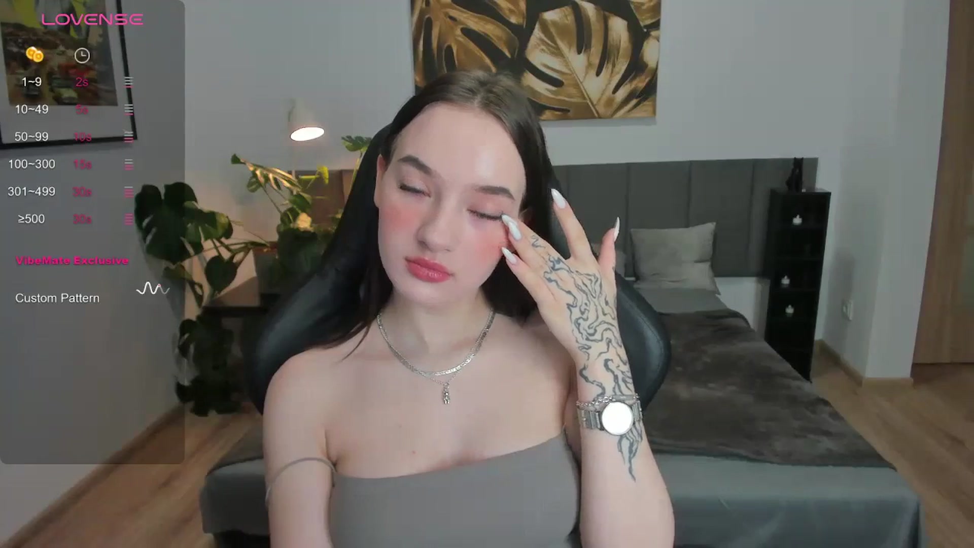 Gallery image thumbnail from Papaya's myfreecams stream on, 12/25/2023, 13:47 image 14 of 20