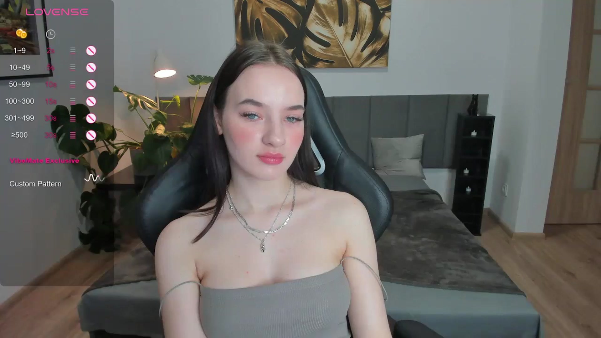 Gallery image thumbnail from Papaya's myfreecams stream on, 12/25/2023, 16:11 image 16 of 20