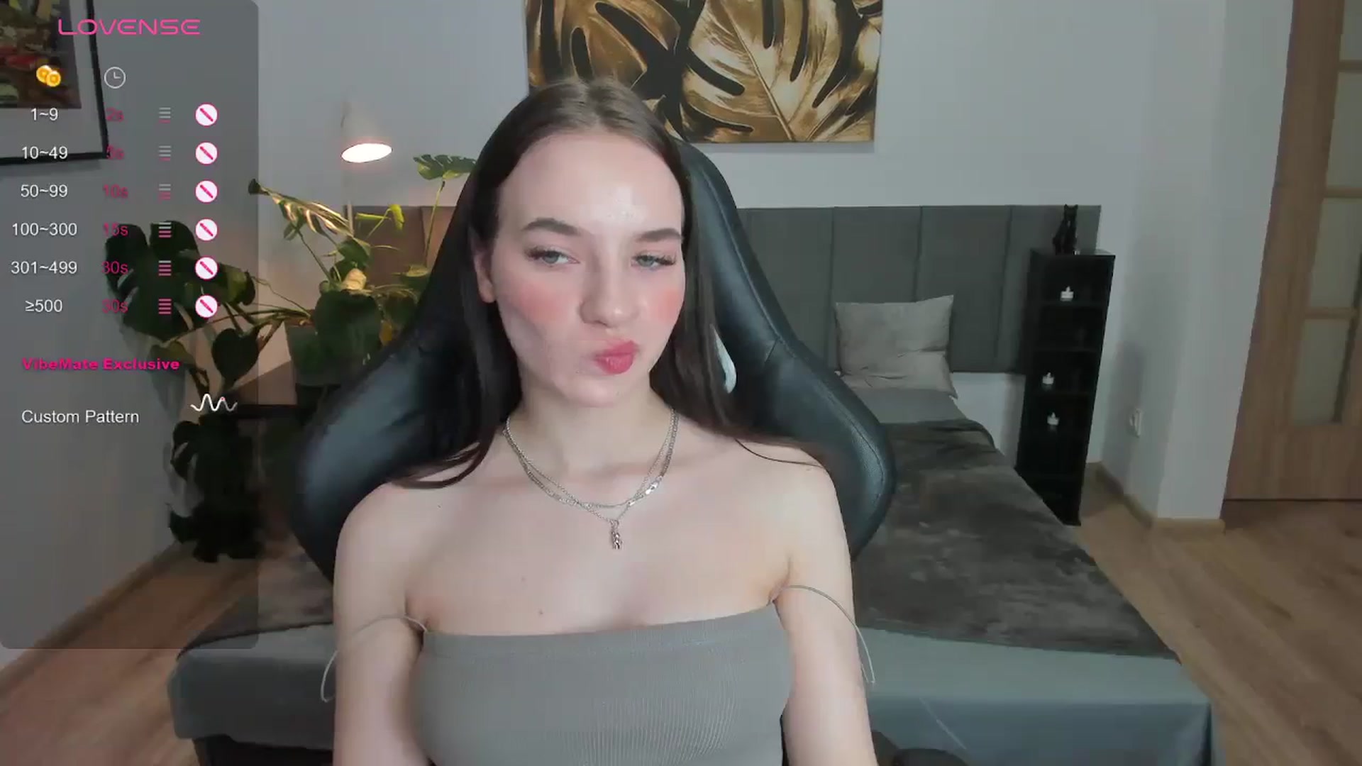 Gallery image thumbnail from Papaya's myfreecams stream on, 12/25/2023, 18:53 image 5 of 20