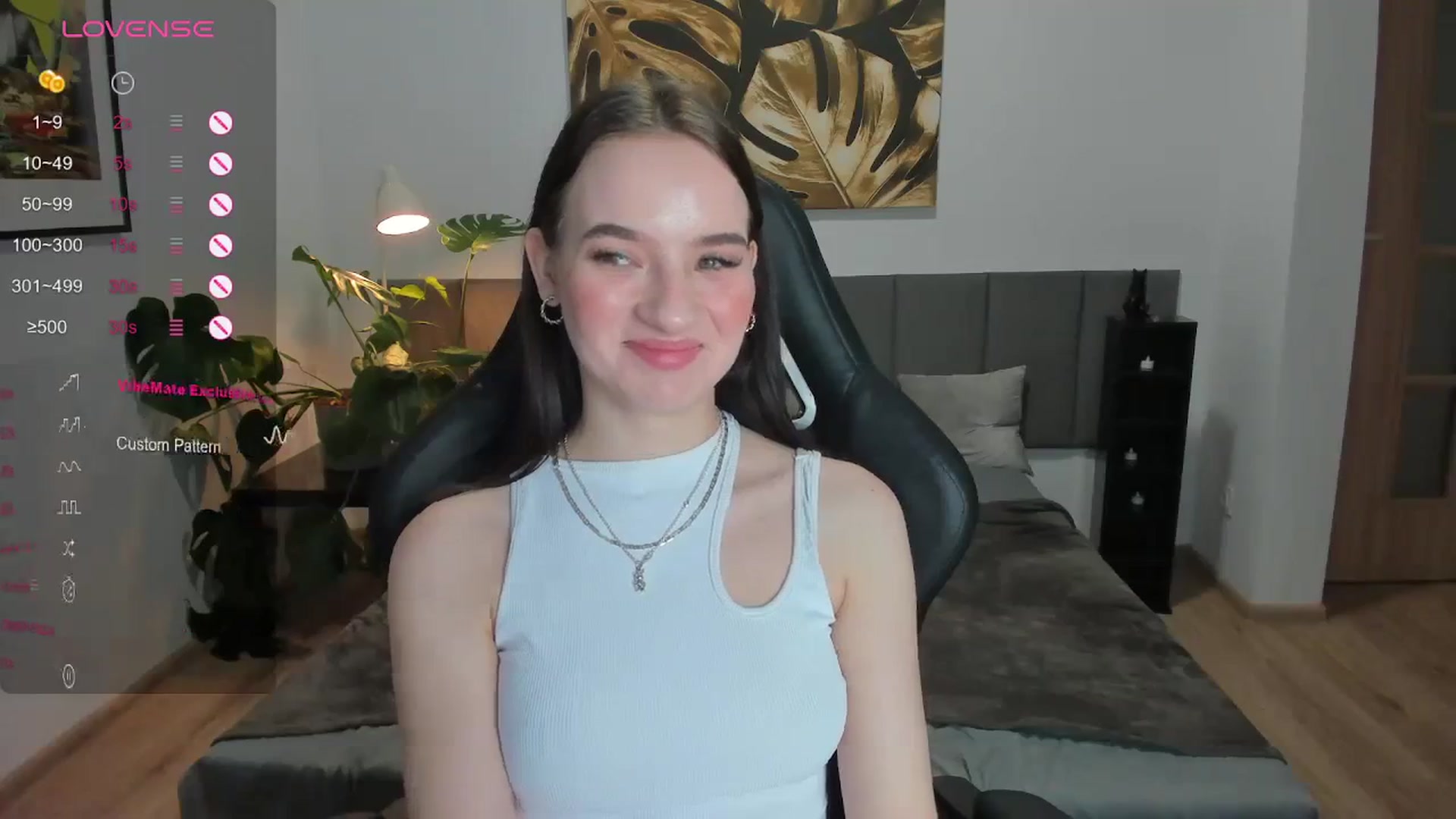 Gallery image thumbnail from Papaya's myfreecams stream on, 12/27/2023, 13:37 image 8 of 20