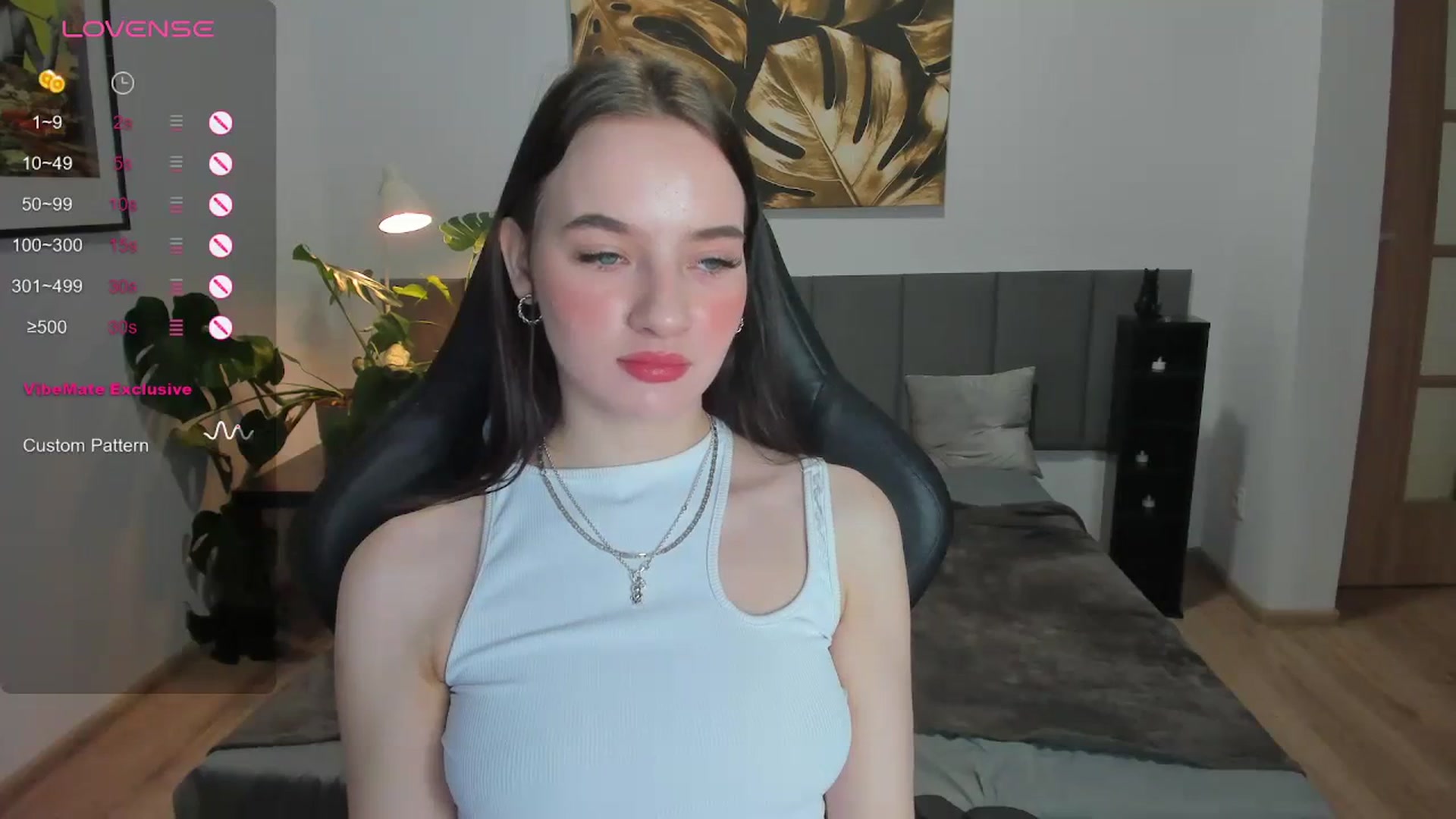 Gallery image thumbnail from Papaya's myfreecams stream on, 12/27/2023, 14:35 image 15 of 20
