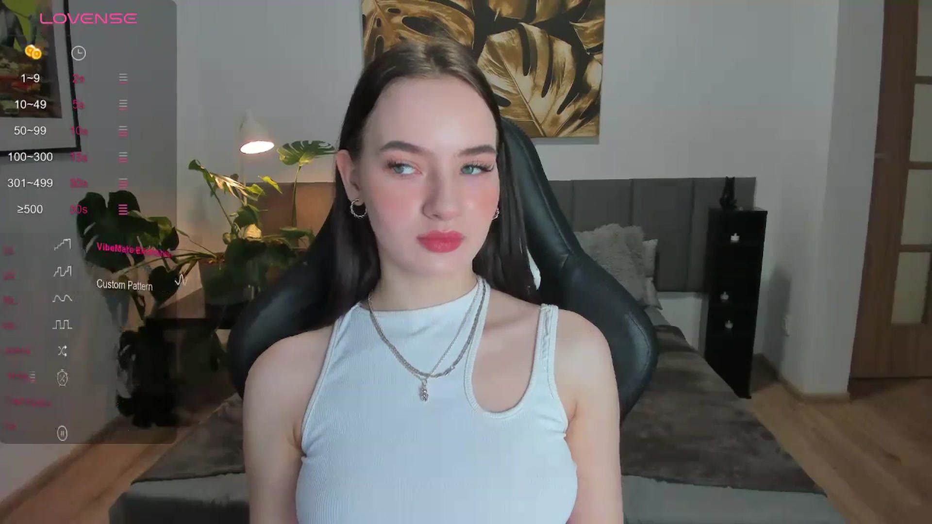 Gallery image thumbnail from Papaya's myfreecams stream on, 12/28/2023, 13:32 image 7 of 20