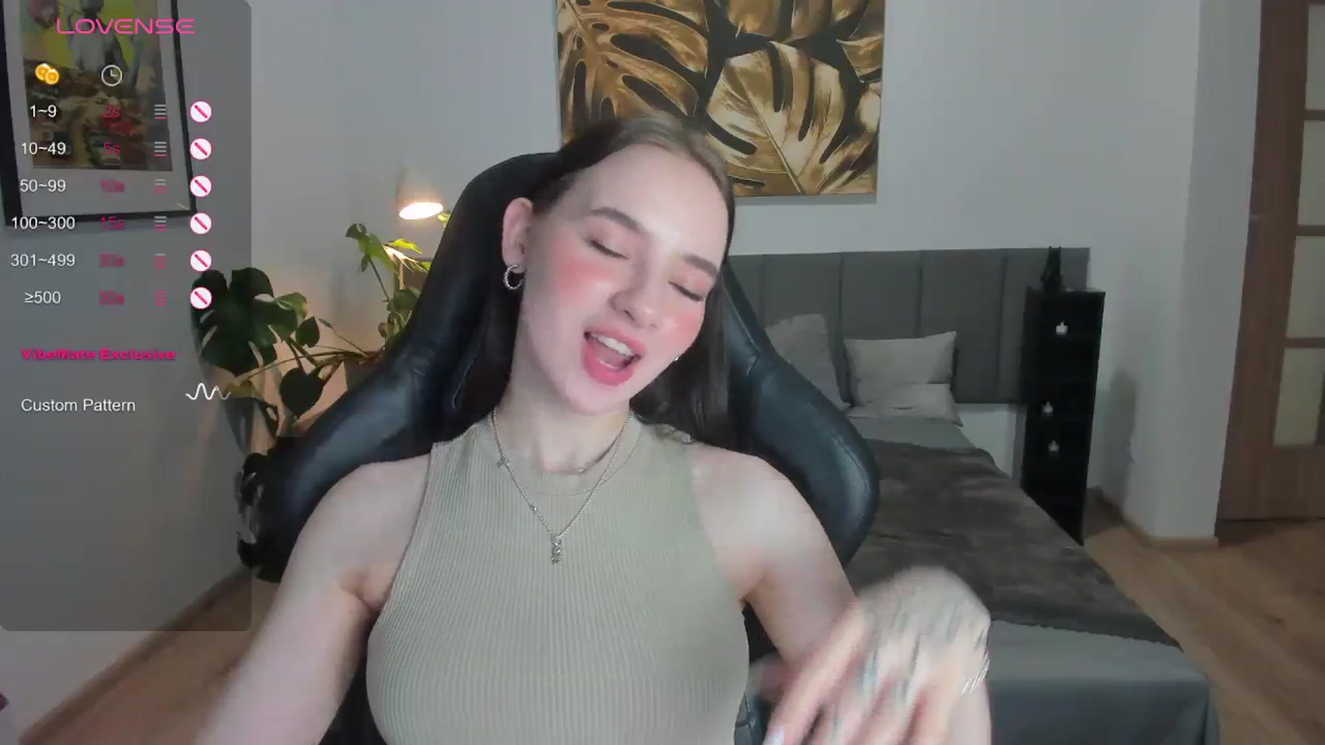 Gallery image thumbnail from Papaya's myfreecams stream on, 12/29/2023, 17:18 image 12 of 20