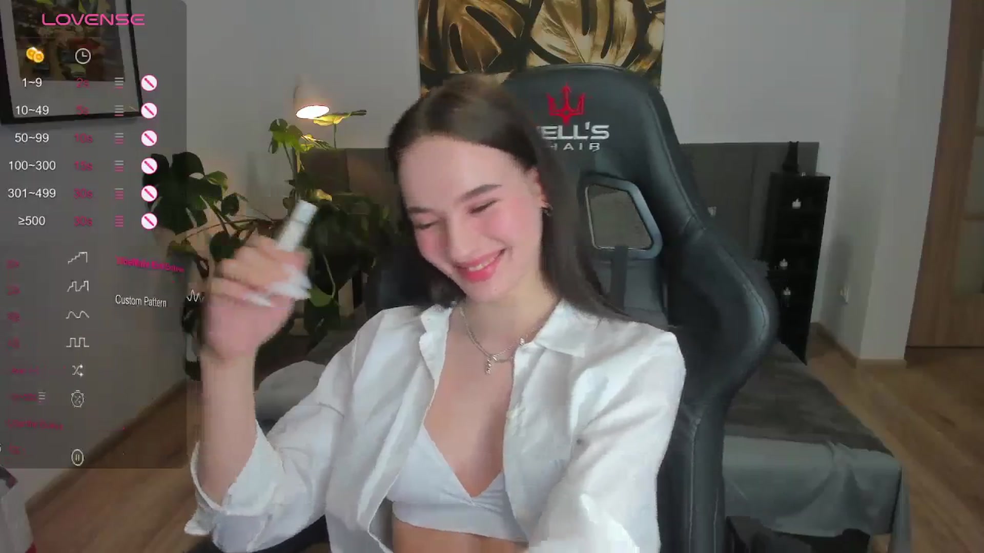 Gallery image thumbnail from Papaya's myfreecams stream on, 01/03/2024, 18:14 image 6 of 20