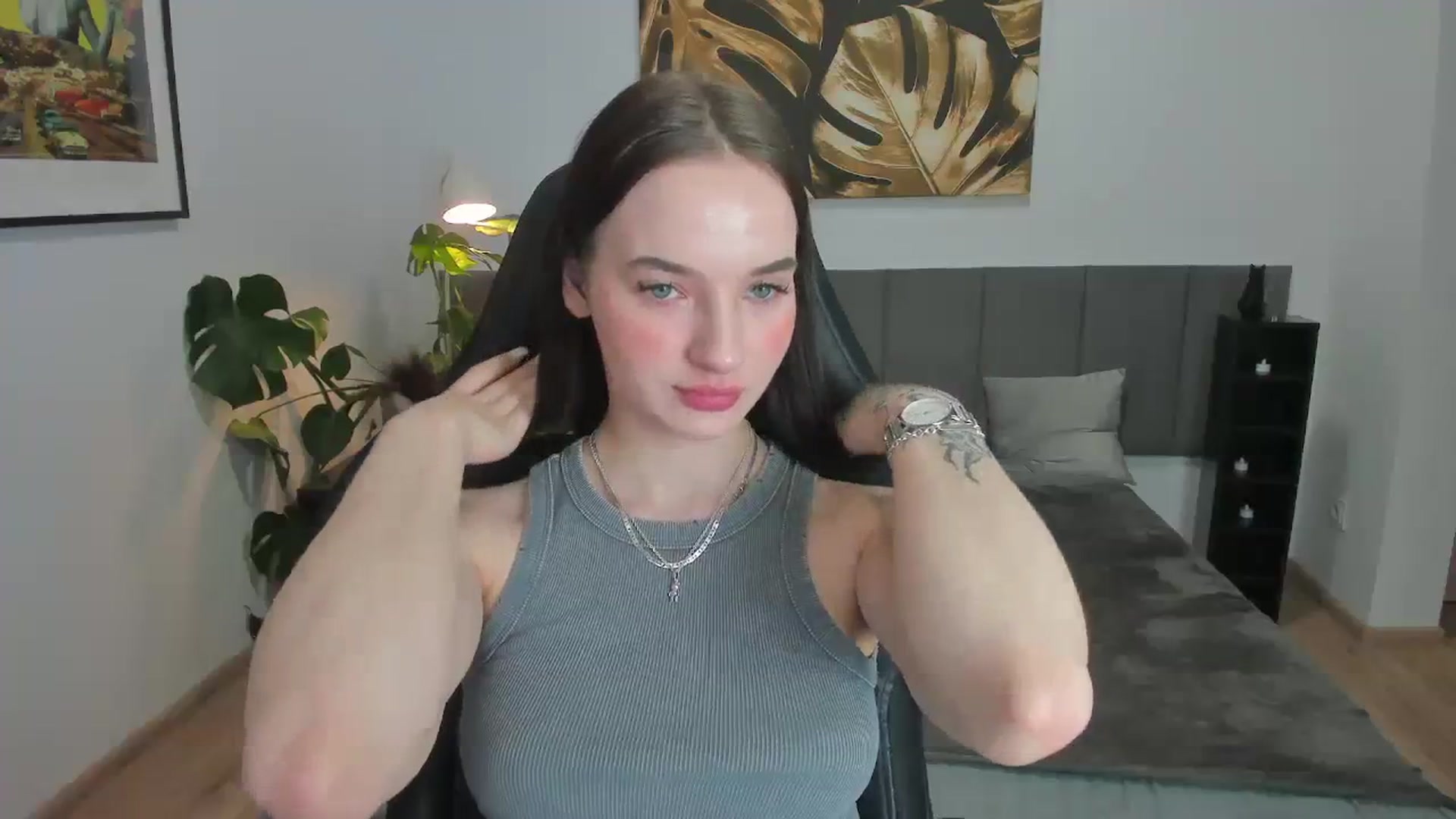 Gallery image thumbnail from Papaya's myfreecams stream on, 01/06/2024, 17:17 image 5 of 20