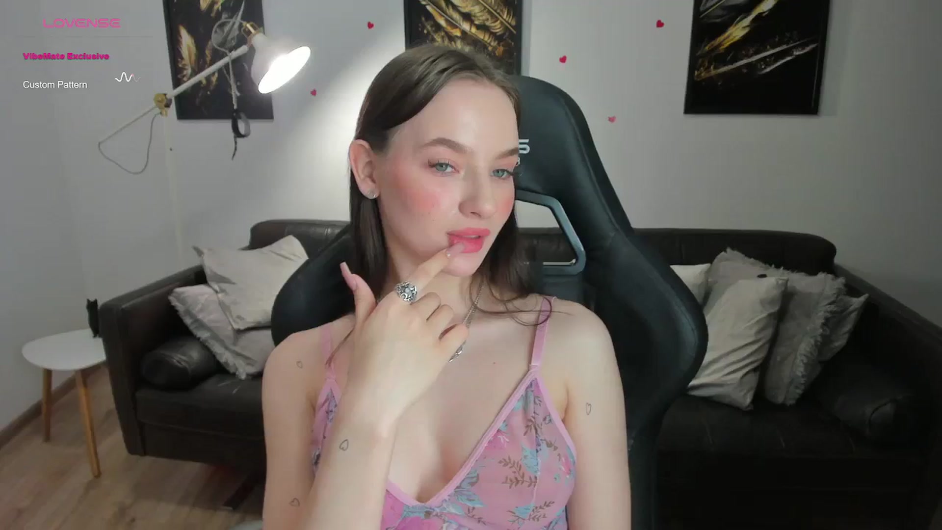 Gallery image thumbnail from Papaya's myfreecams stream on, 02/21/2024, 18:16 image 16 of 20