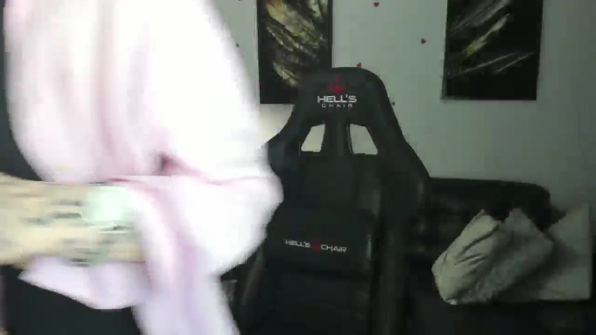 Gallery image thumbnail from Papaya's myfreecams stream on, 05/04/2024, 19:51 image 5 of 20