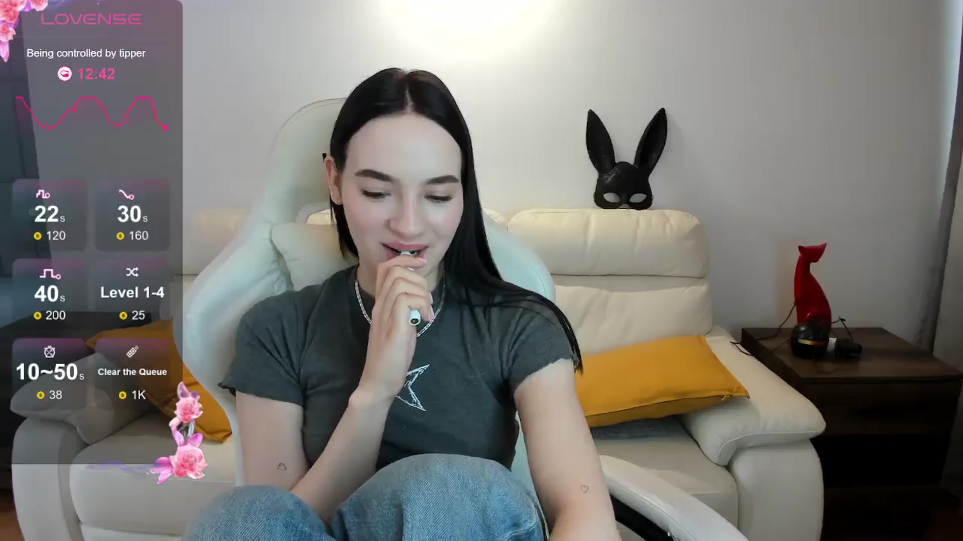 Gallery image thumbnail from Papaya's myfreecams stream on, 05/23/2024, 13:40 image 16 of 20
