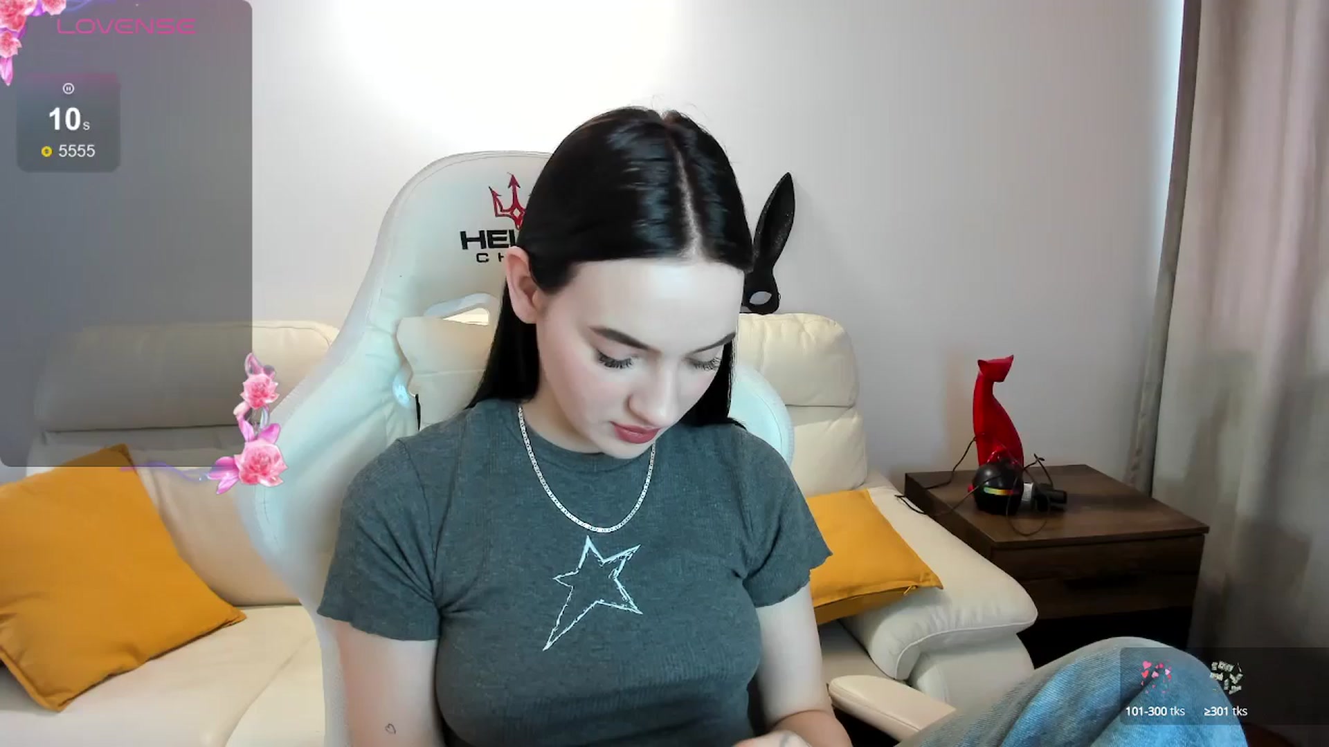 Gallery image thumbnail from Papaya's myfreecams stream on, 05/23/2024, 16:32 image 9 of 20