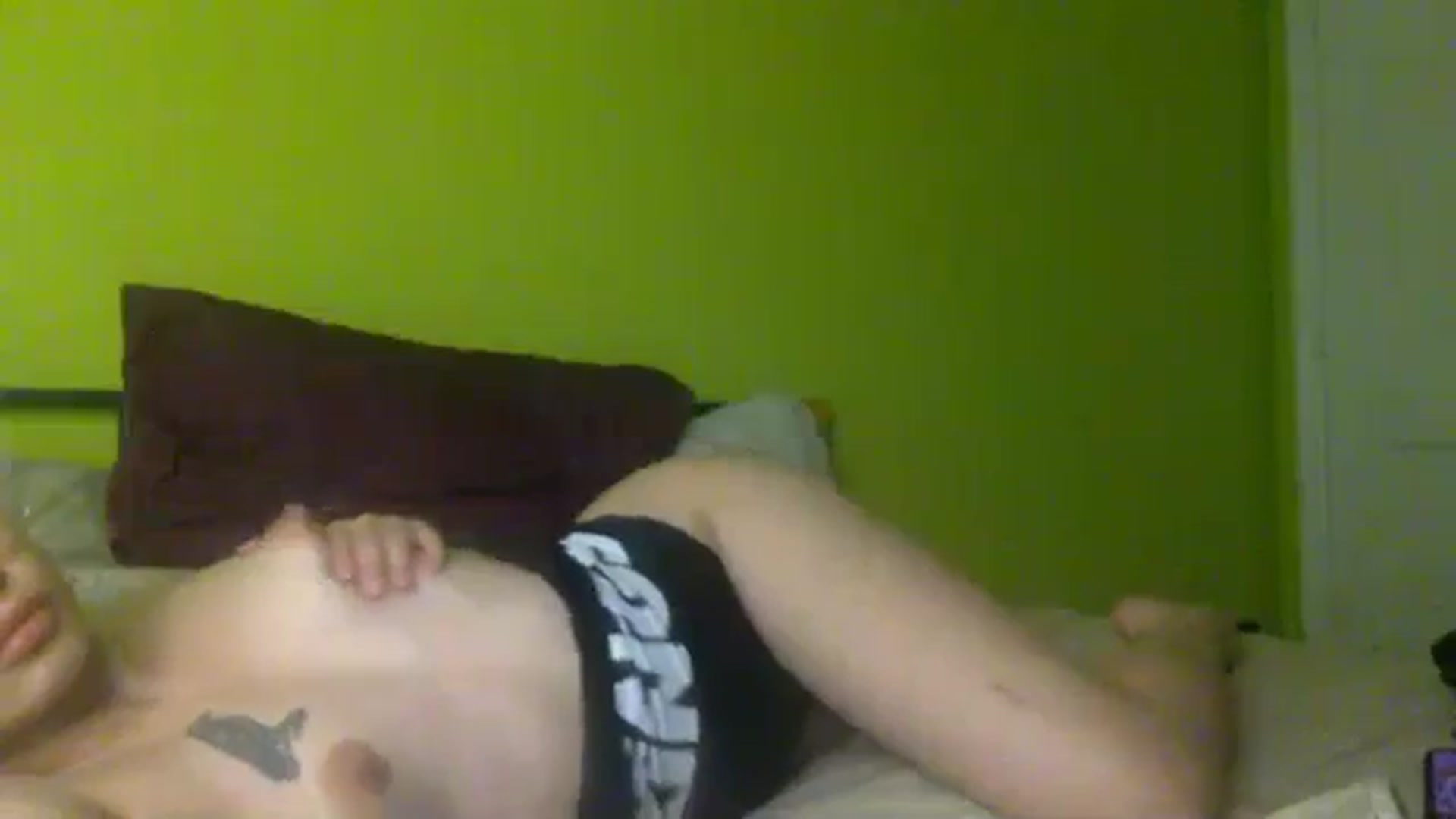 Gallery image thumbnail from Papaya_Zero's myfreecams stream on, 06/17/2025, 08:55 image 11 of 20
