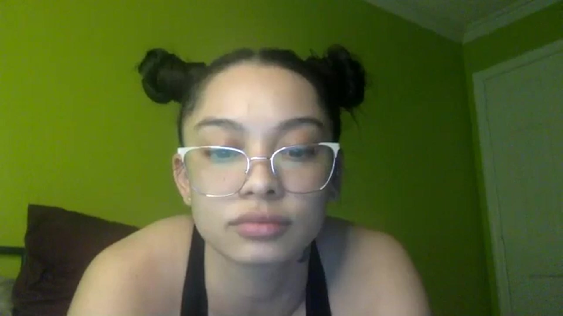 Gallery image thumbnail from Papaya_Zero's myfreecams stream on, 06/17/2025, 08:55 image 8 of 20