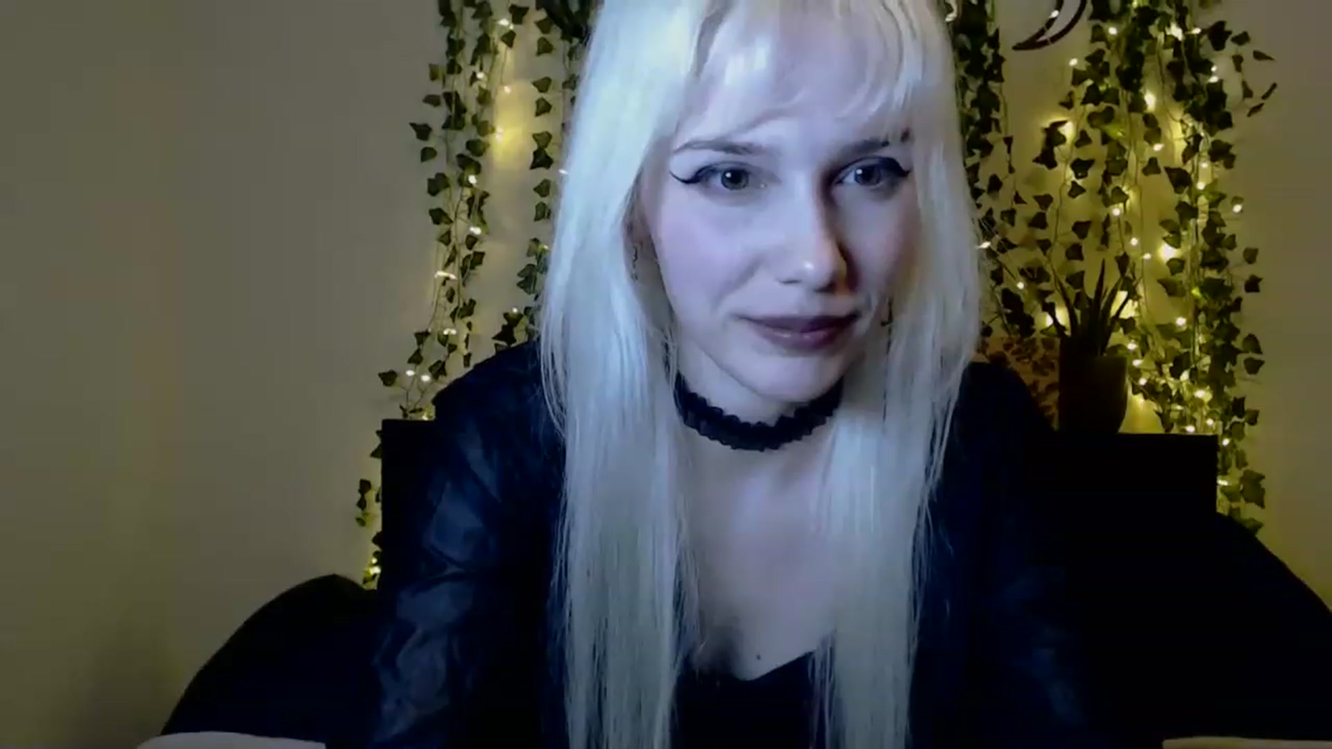 Gallery image thumbnail from PaperTigerRin's myfreecams stream on, 02/19/2023, 06:06 image 2 of 20