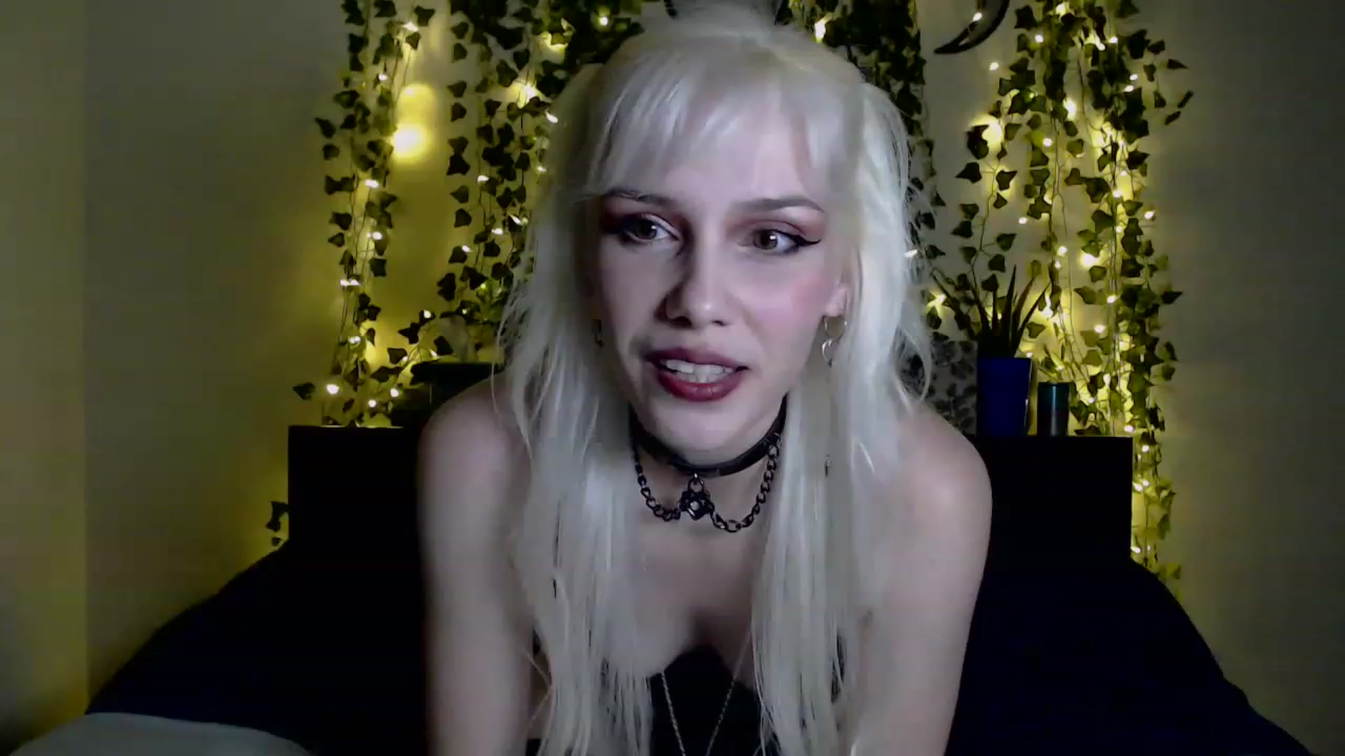 Gallery image thumbnail from PaperTigerRin's myfreecams stream on, 03/03/2023, 05:31 image 11 of 20