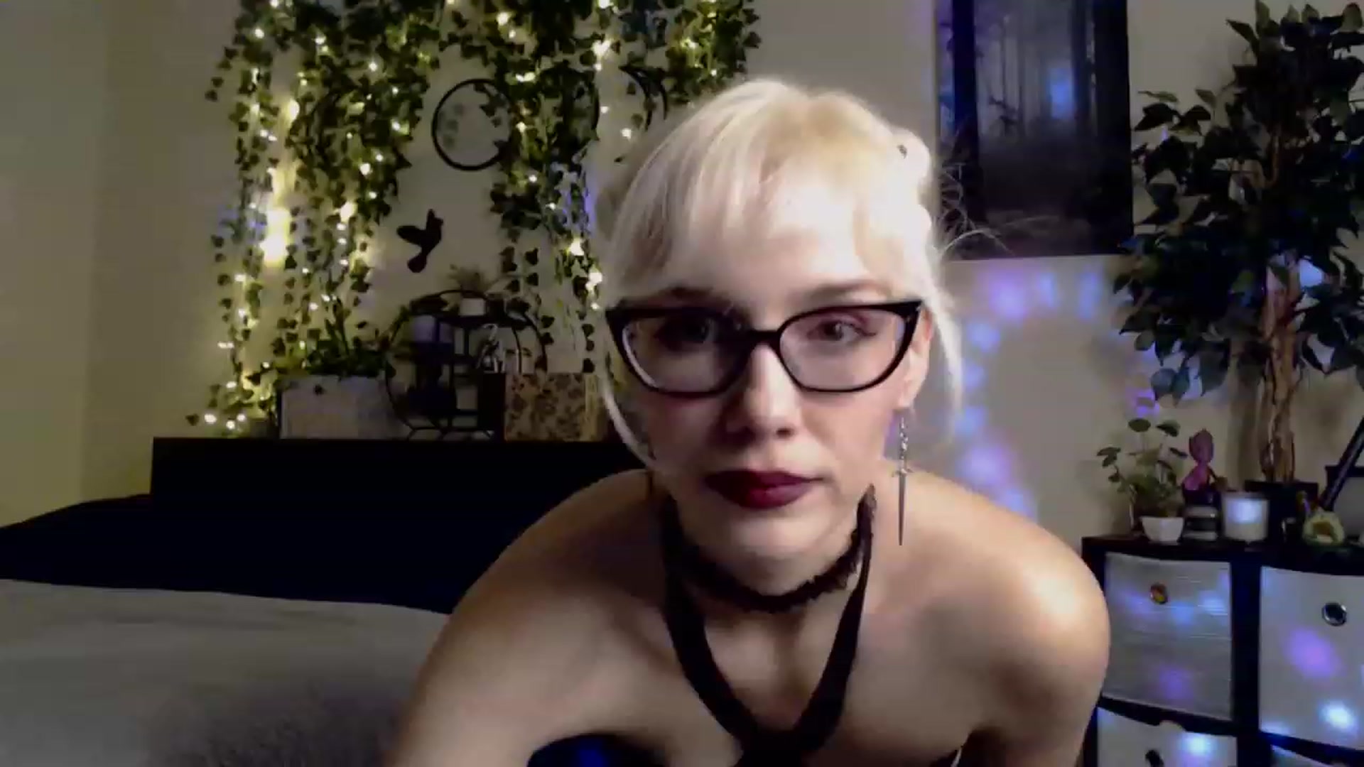 Gallery image thumbnail from PaperTigerRin's myfreecams stream on, 03/04/2023, 04:51 image 3 of 20