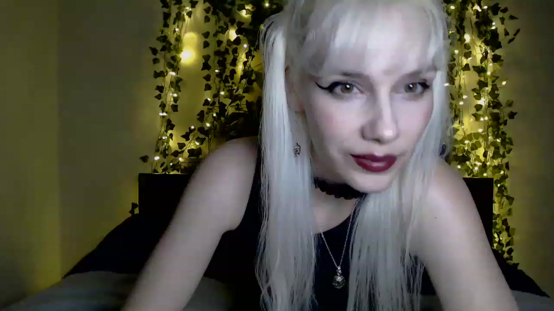 Gallery image thumbnail from PaperTigerRin's myfreecams stream on, 03/05/2023, 04:28 image 13 of 20