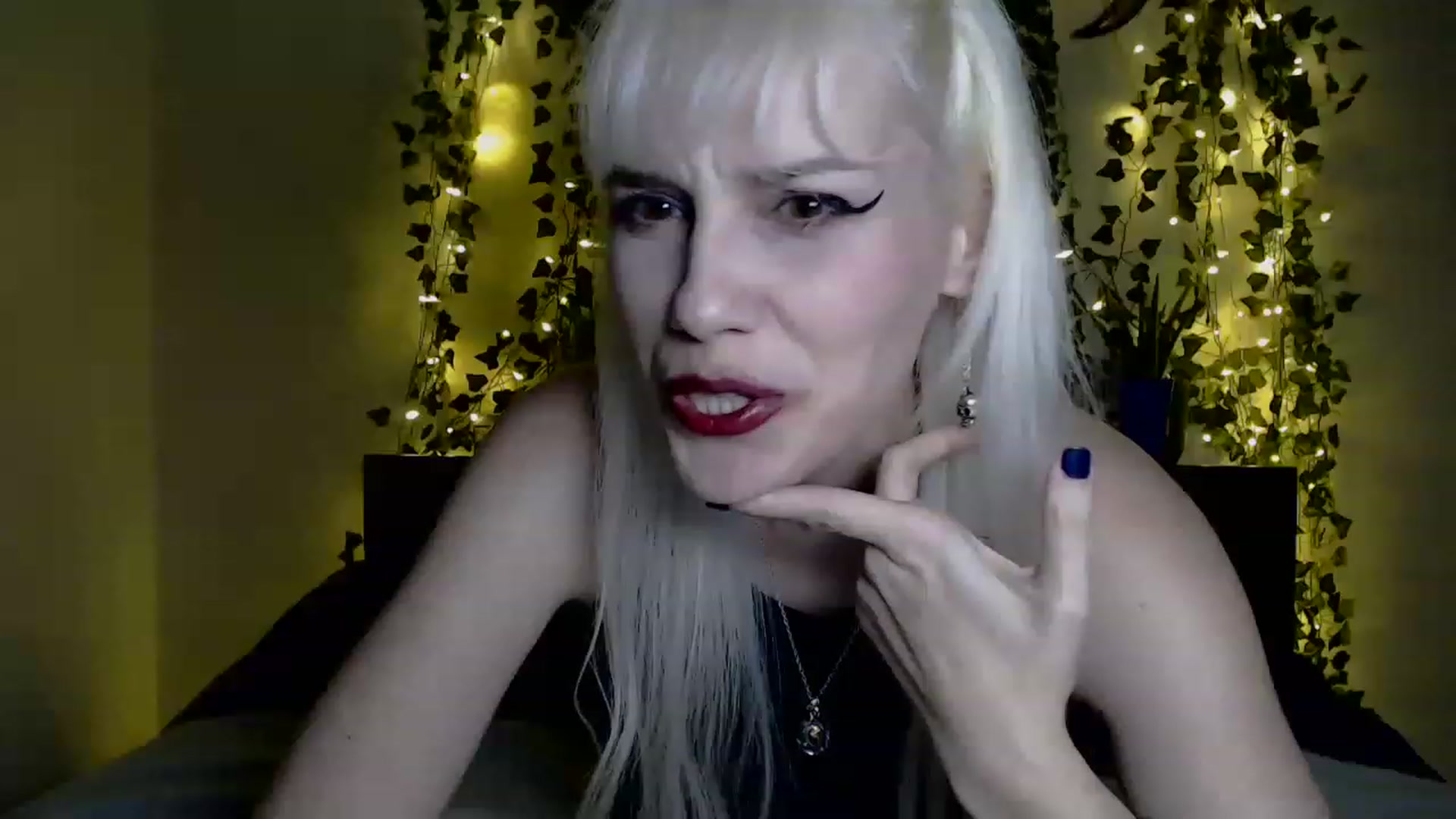 Gallery image thumbnail from PaperTigerRin's myfreecams stream on, 03/05/2023, 04:28 image 11 of 20