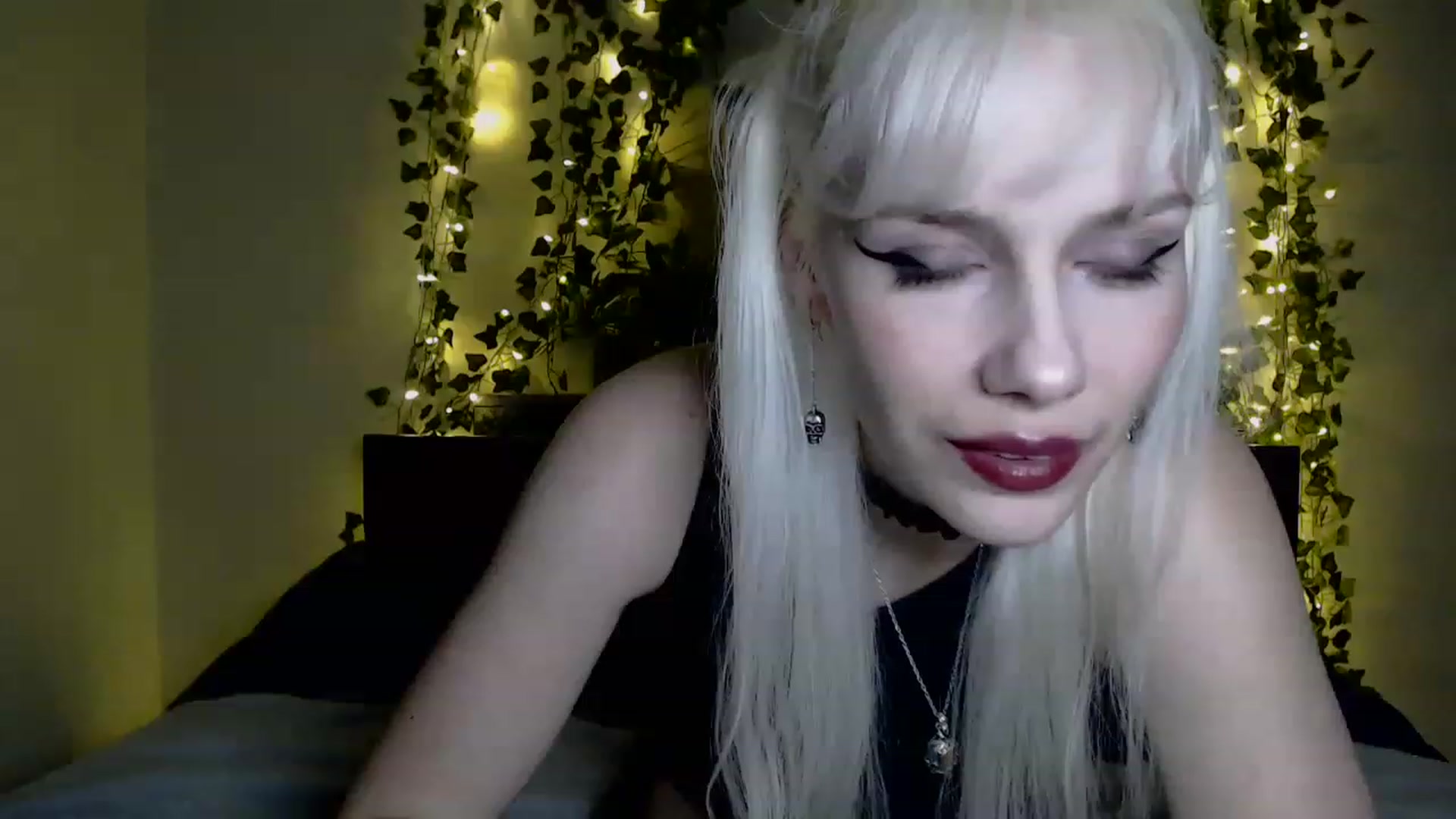 Gallery image thumbnail from PaperTigerRin's myfreecams stream on, 03/05/2023, 04:28 image 5 of 20