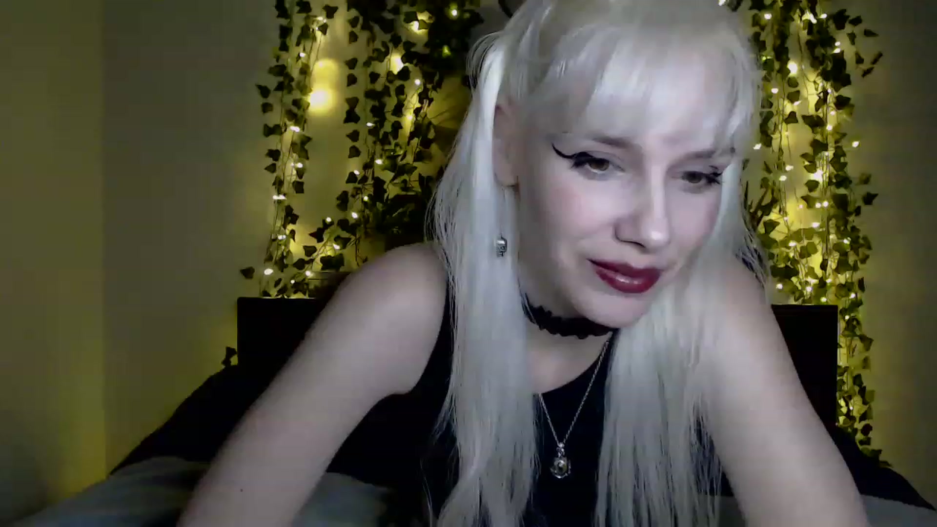 Gallery image thumbnail from PaperTigerRin's myfreecams stream on, 03/05/2023, 04:28 image 19 of 20