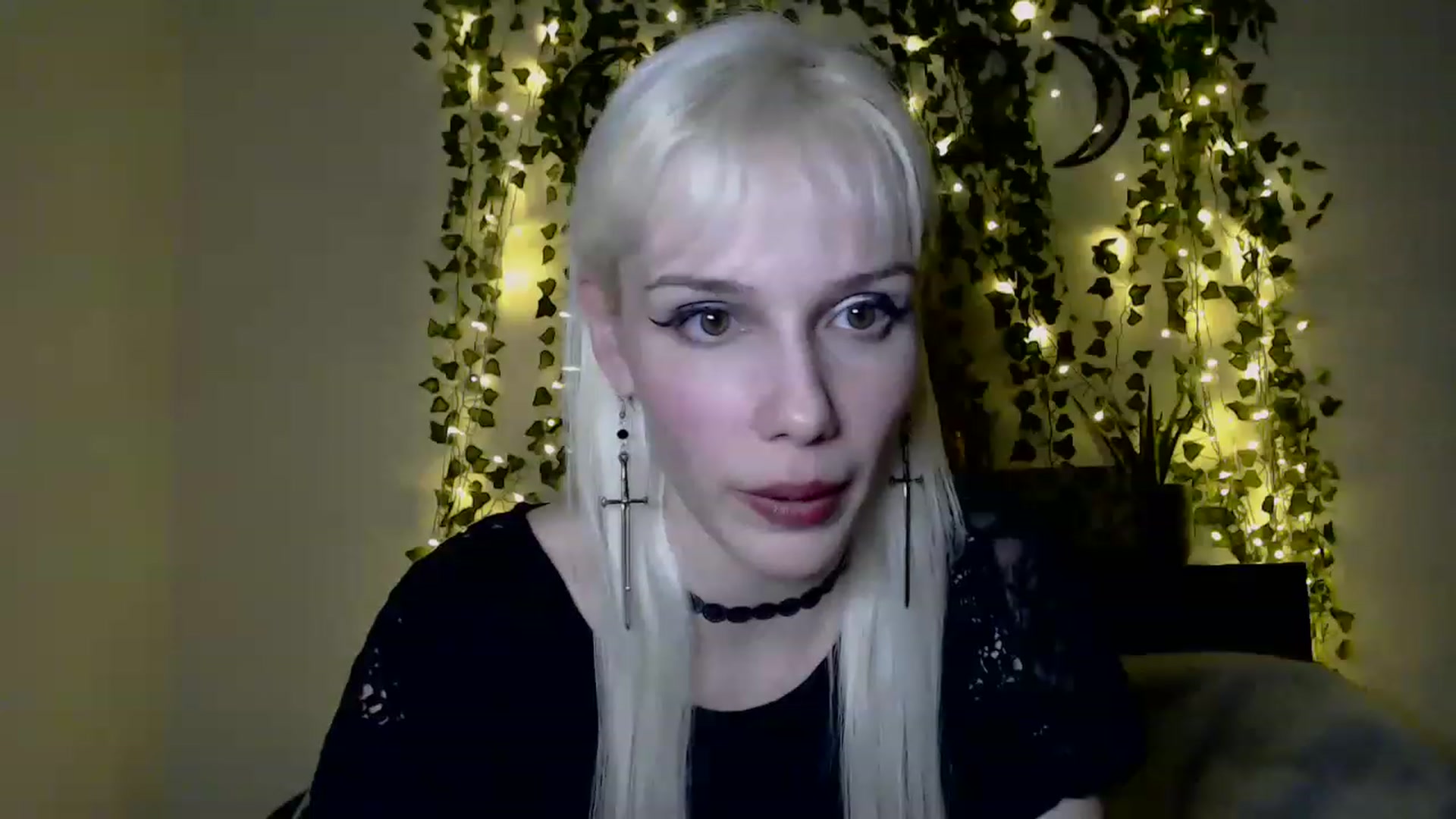 Gallery image thumbnail from PaperTigerRin's myfreecams stream on, 03/13/2023, 05:39 image 12 of 20