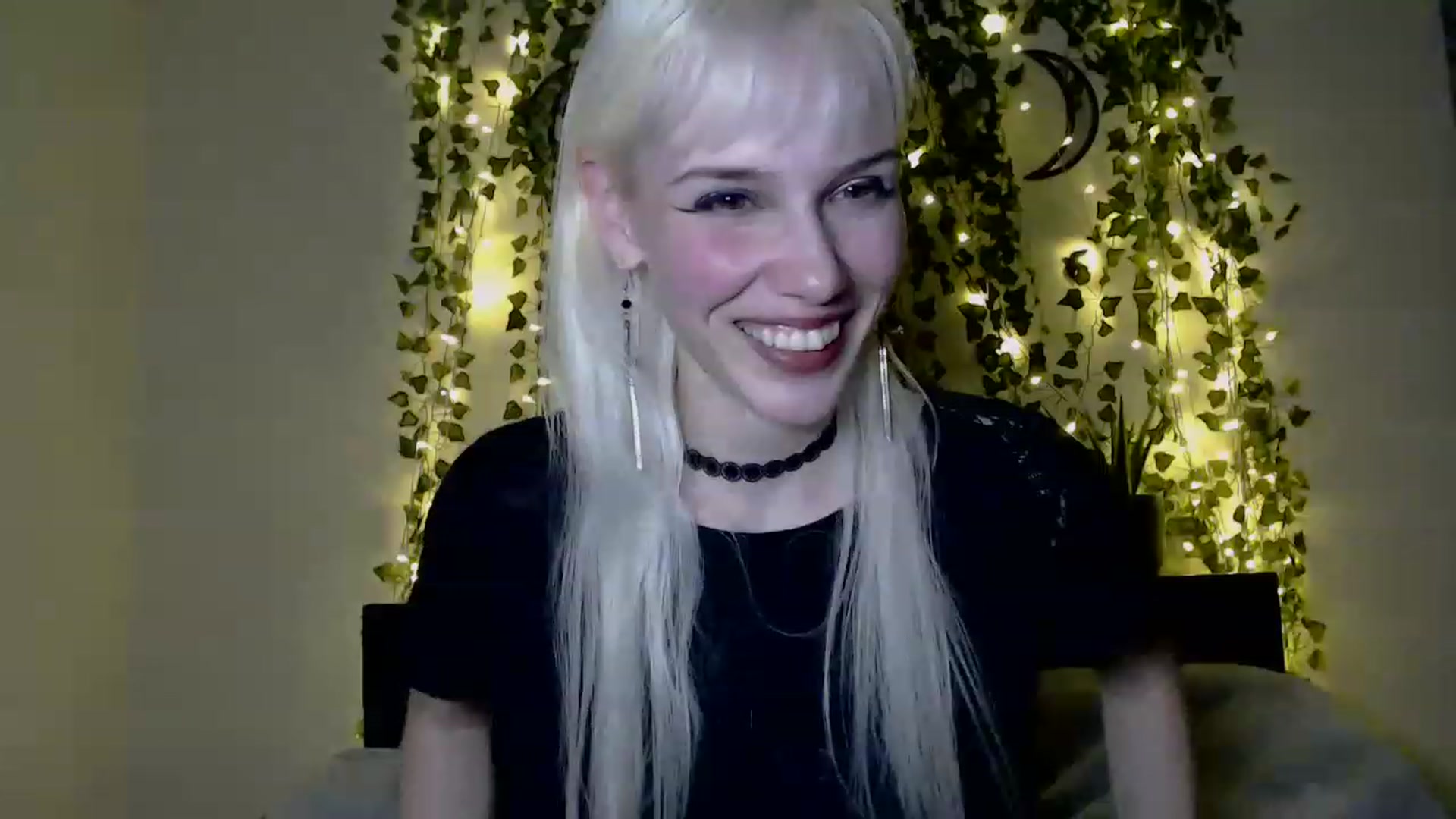 Gallery image thumbnail from PaperTigerRin's myfreecams stream on, 03/13/2023, 05:39 image 20 of 20