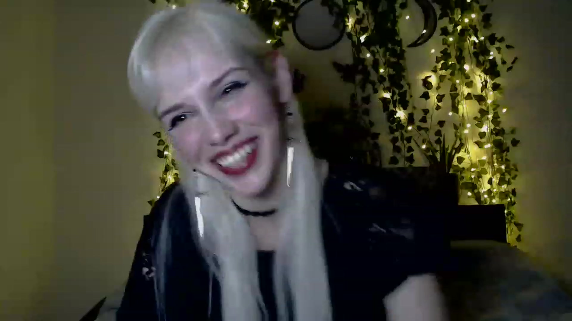 Gallery image thumbnail from PaperTigerRin's myfreecams stream on, 03/13/2023, 07:22 image 3 of 20
