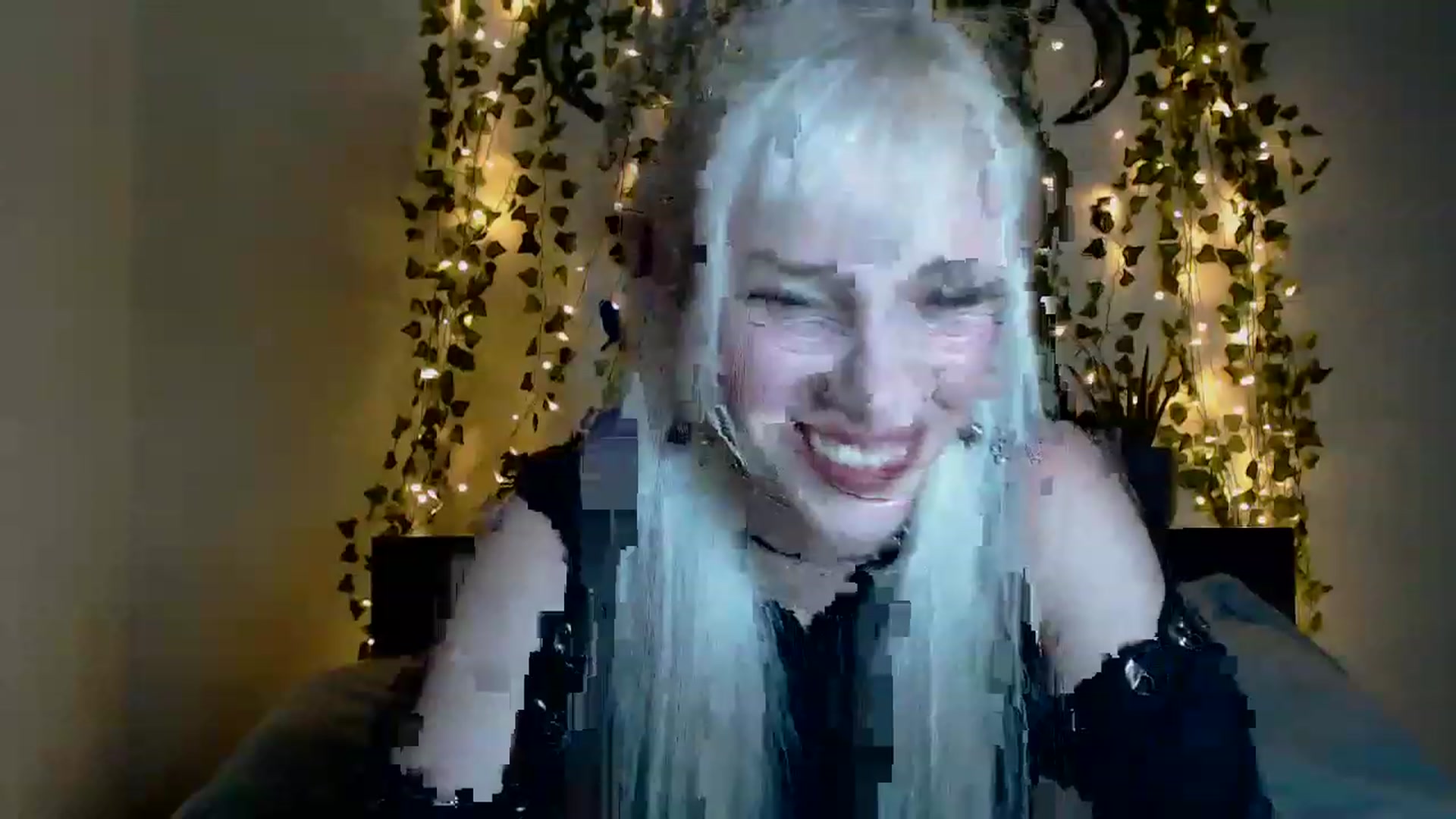 Gallery image thumbnail from PaperTigerRin's myfreecams stream on, 03/18/2023, 07:01 image 9 of 20