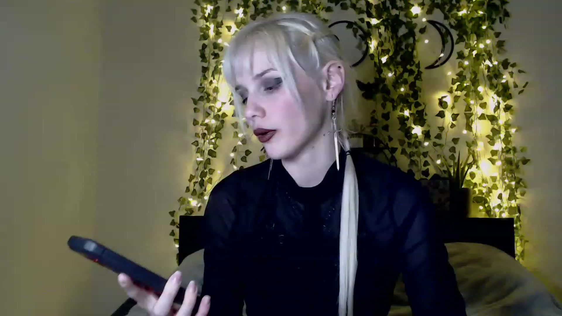 Gallery image thumbnail from PaperTigerRin's myfreecams stream on, 03/19/2023, 06:57 image 1 of 20