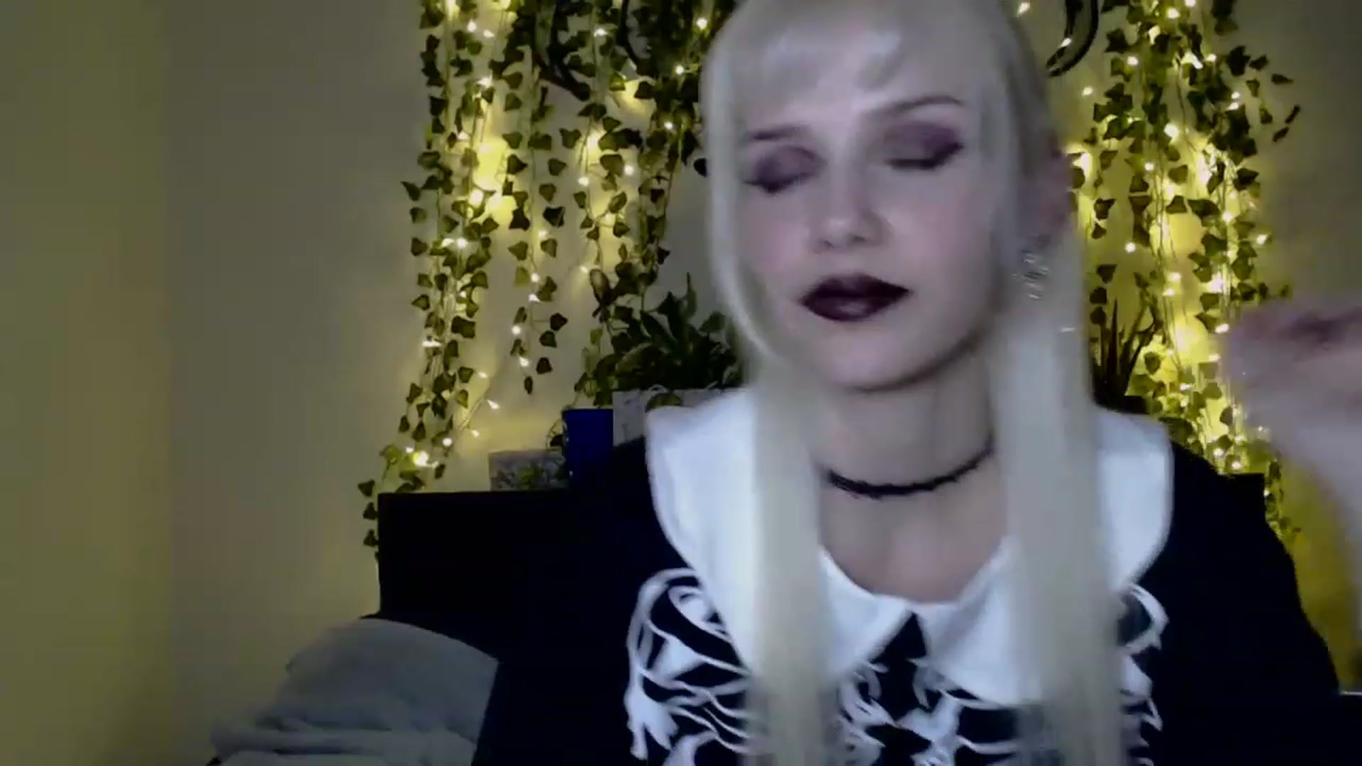 Gallery image thumbnail from PaperTigerRin's myfreecams stream on, 03/20/2023, 05:06 image 20 of 20