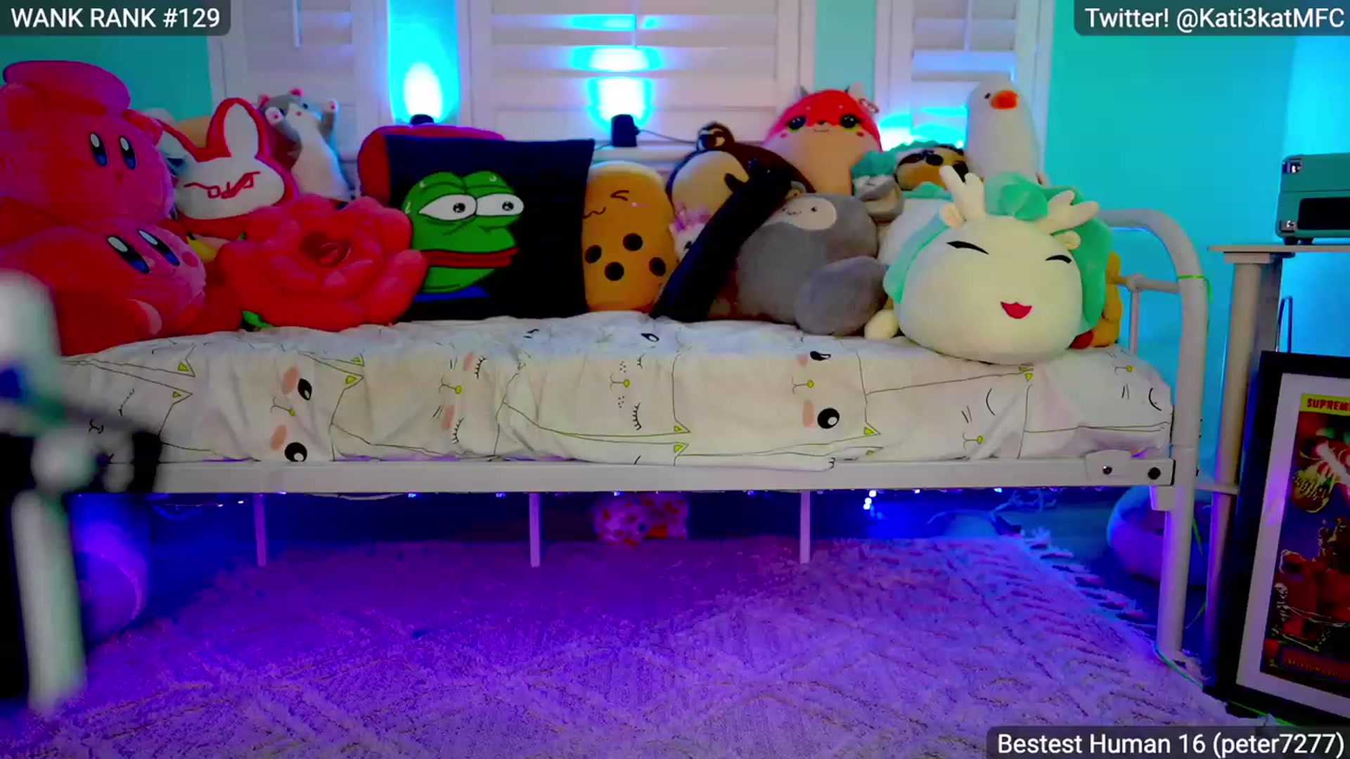 Gallery image thumbnail from Papi_Azul's myfreecams stream on, 04/06/2023, 05:04 image 2 of 20