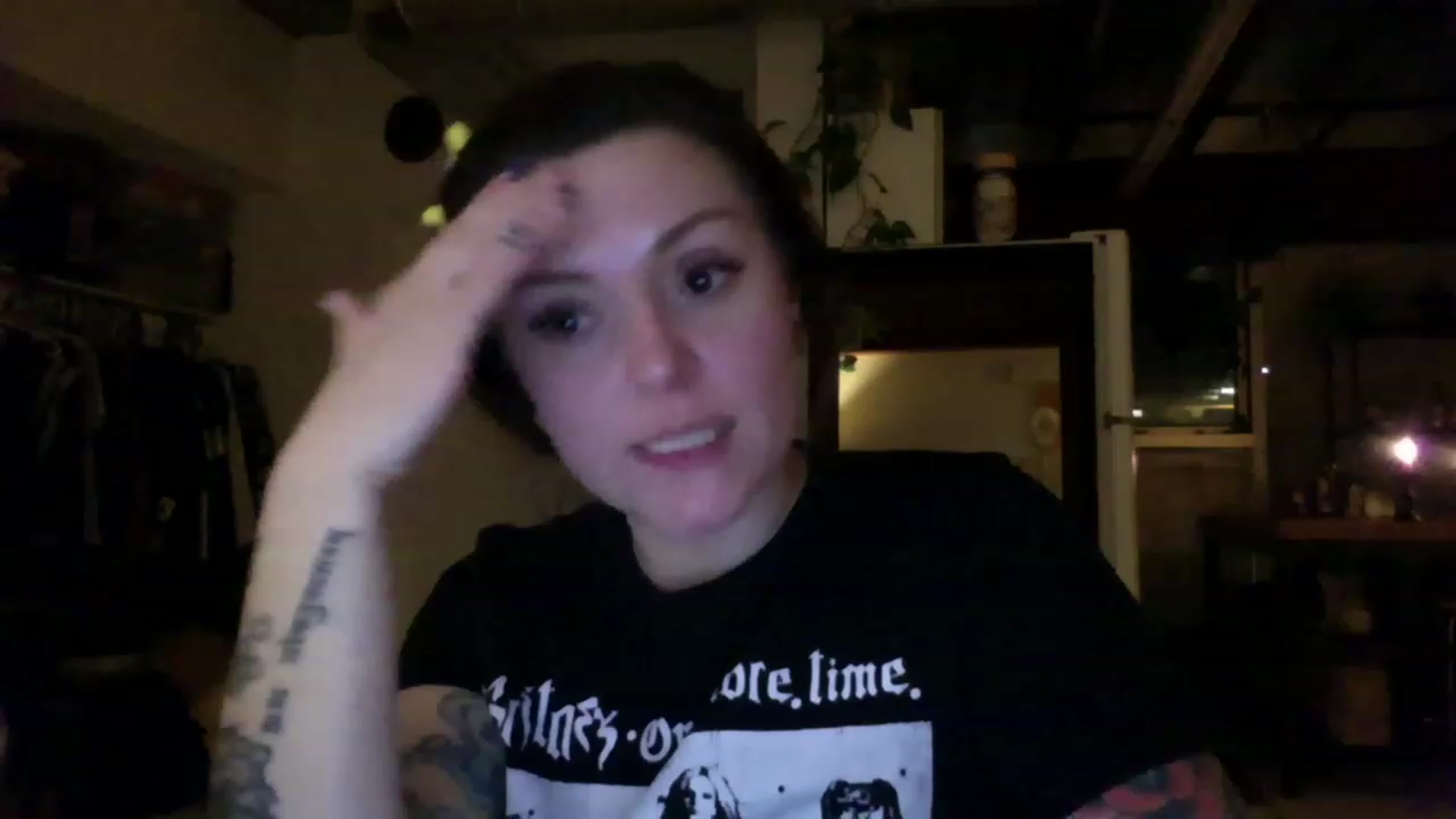 Gallery image thumbnail from ParisGreen666's myfreecams stream on, 02/27/2023, 10:40 image 5 of 20