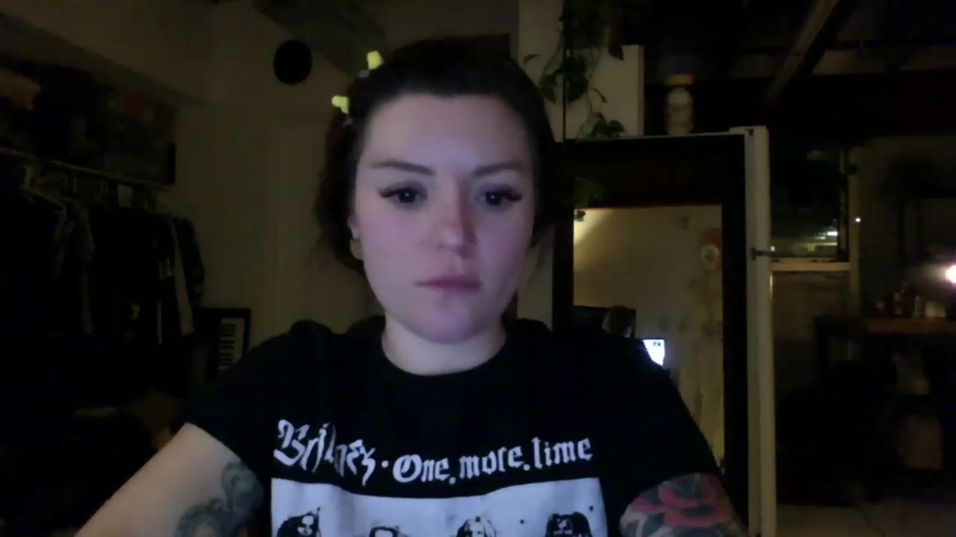 Gallery image thumbnail from ParisGreen666's myfreecams stream on, 02/27/2023, 10:40 image 20 of 20