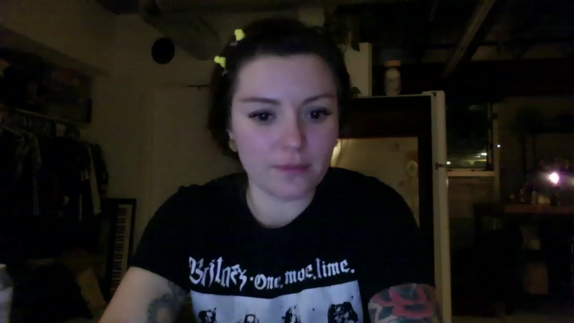 Gallery image thumbnail from ParisGreen666's myfreecams stream on, 02/27/2023, 10:40 image 7 of 20