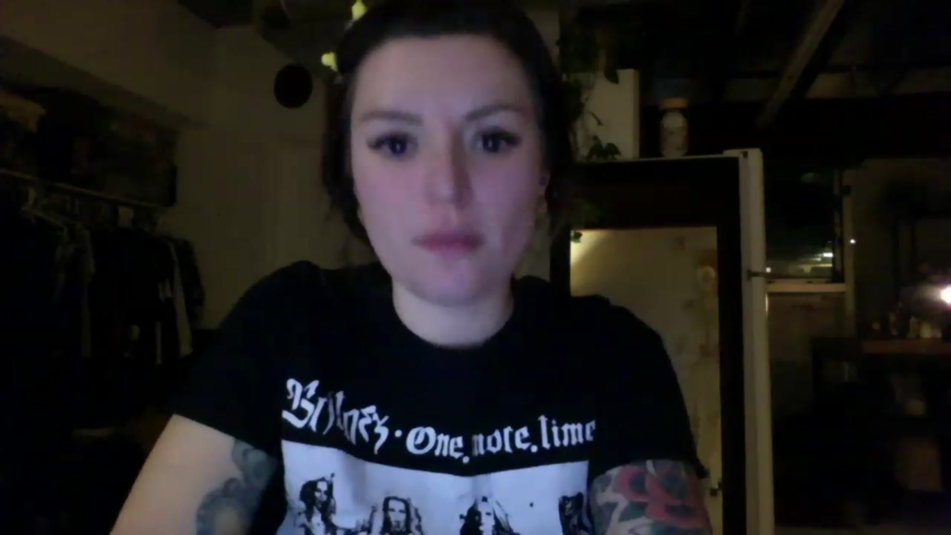 Gallery image thumbnail from ParisGreen666's myfreecams stream on, 02/27/2023, 10:40 image 13 of 20