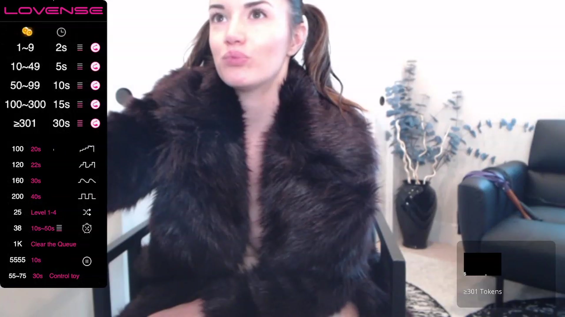 Gallery image thumbnail from ParisLincolnx's myfreecams stream on, 06/01/2023, 19:03 image 18 of 20